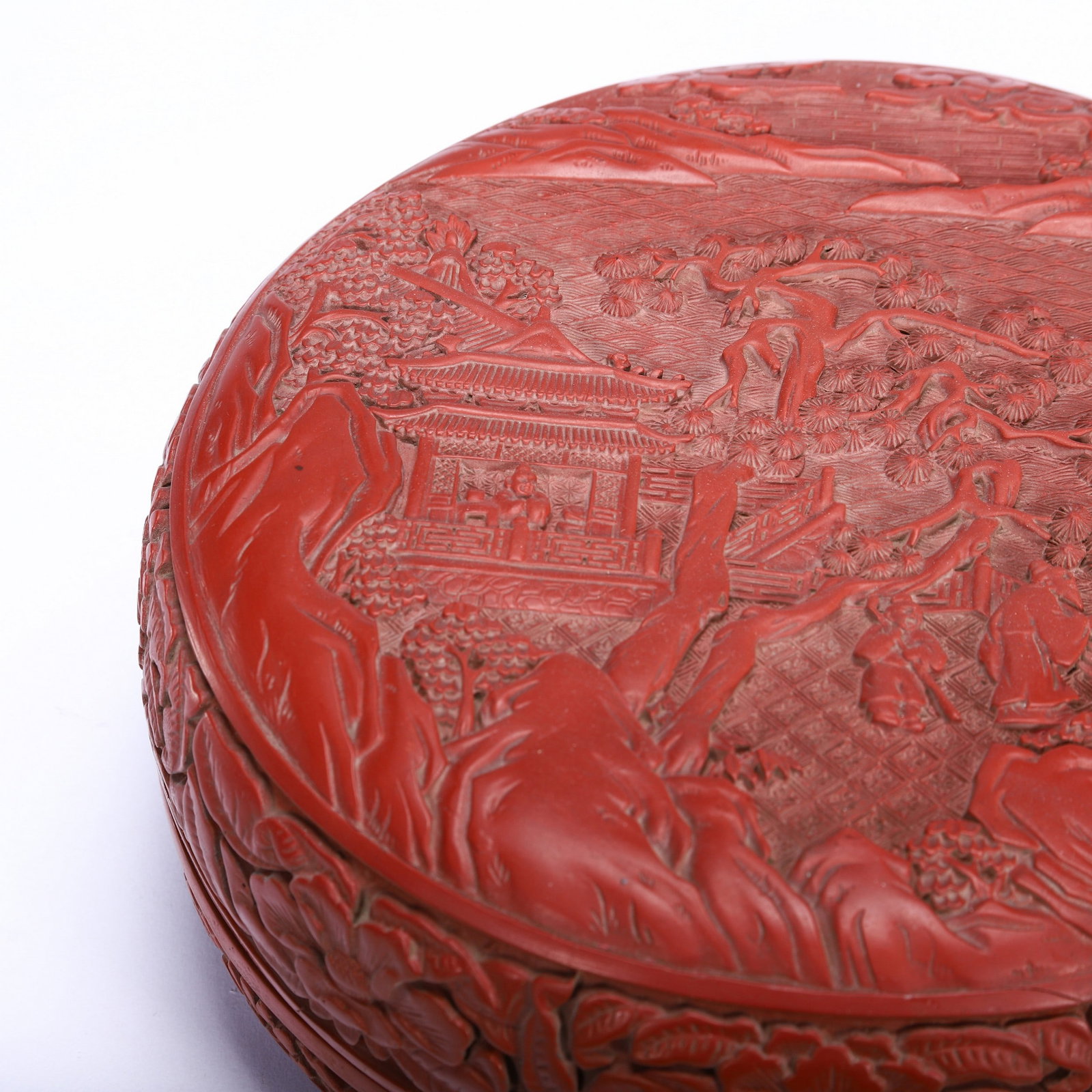 A CARVED LACQUERWARE BOX - 3