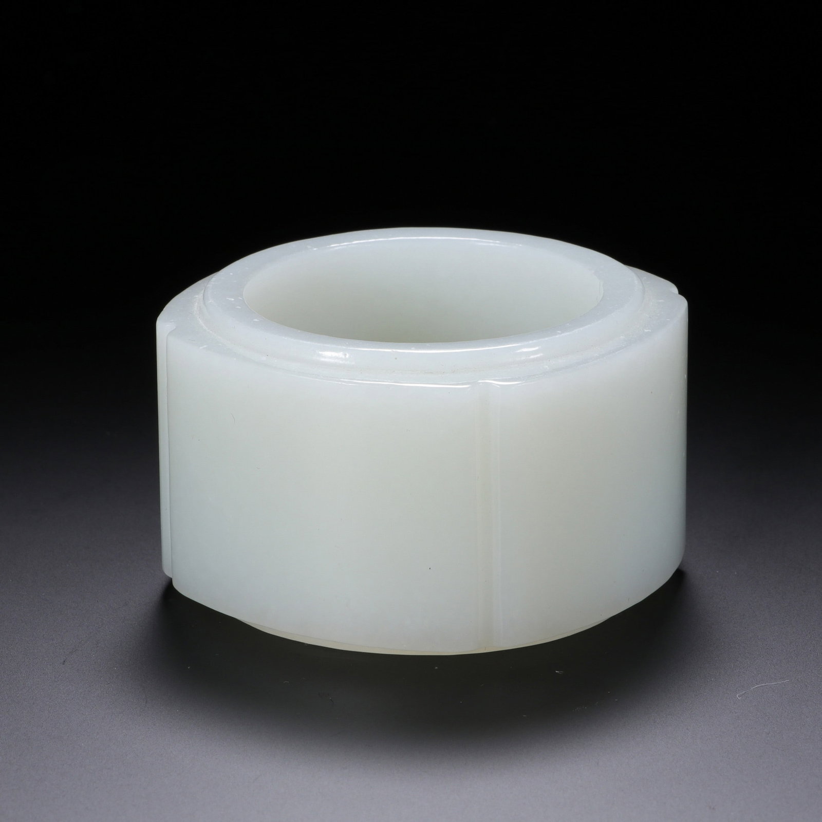 A JADE CONG: 和田白玉琮 A jade cong Ht.3.3cm