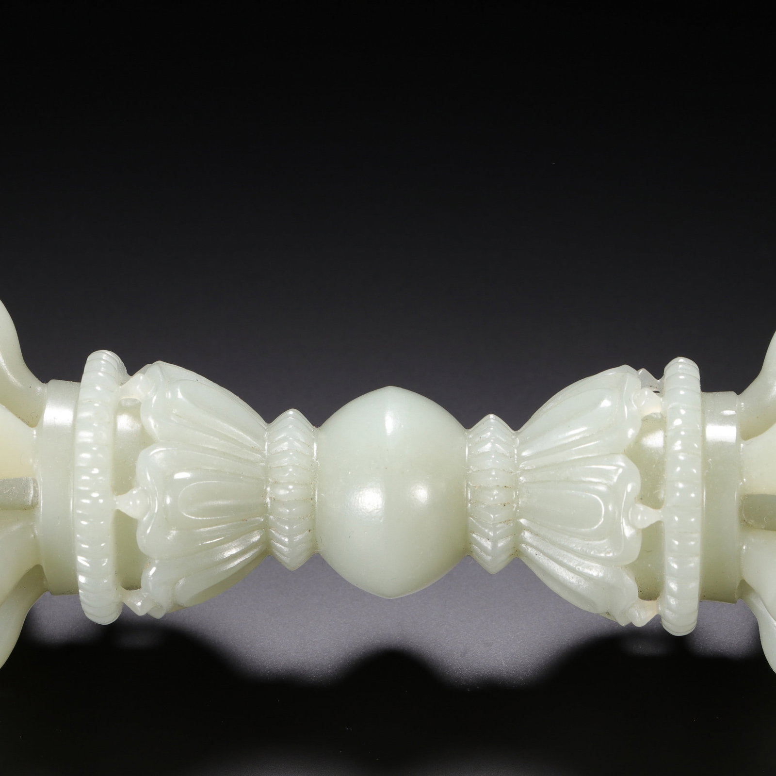 A JADE RITUAL IMPLEMENT - 2