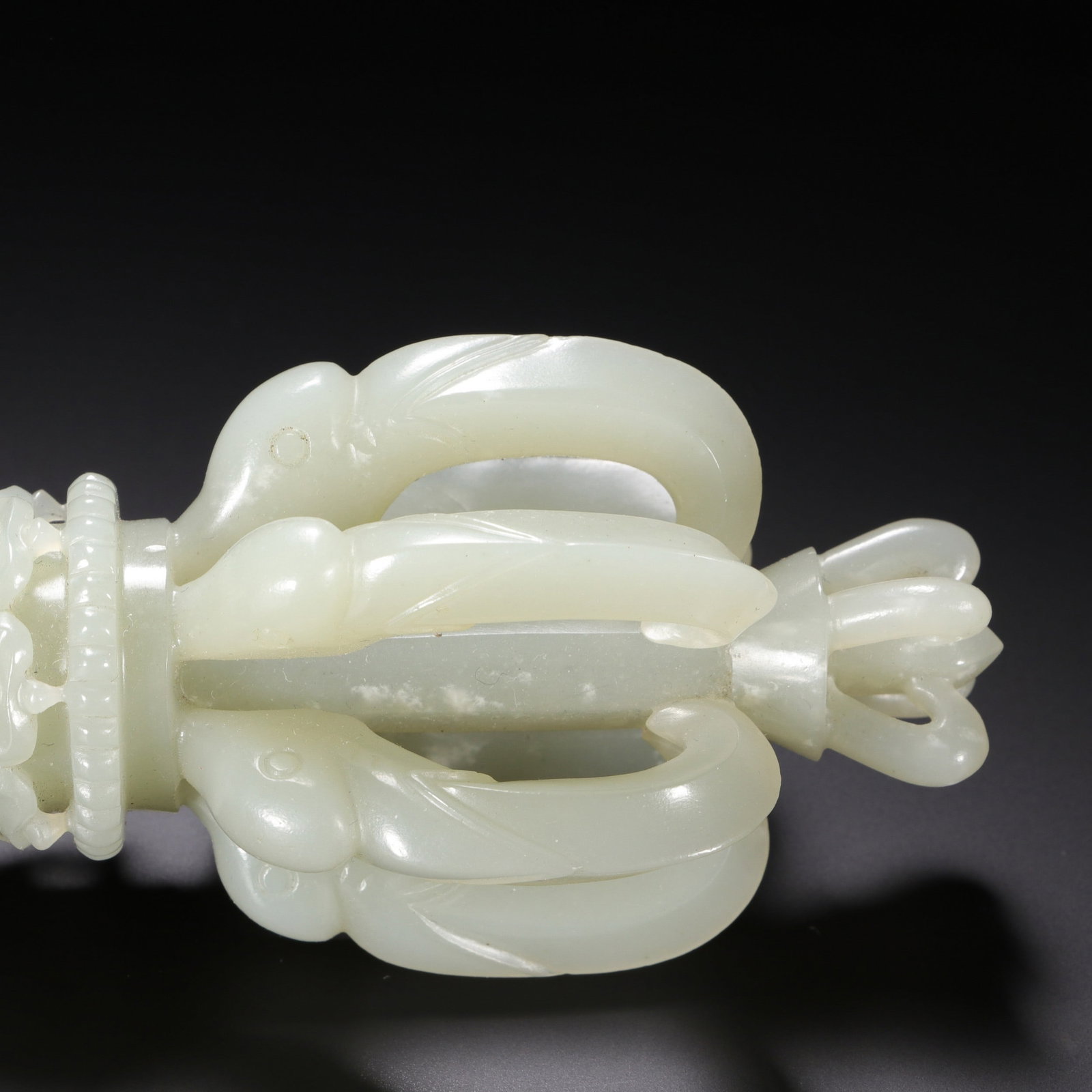 A JADE RITUAL IMPLEMENT - 3