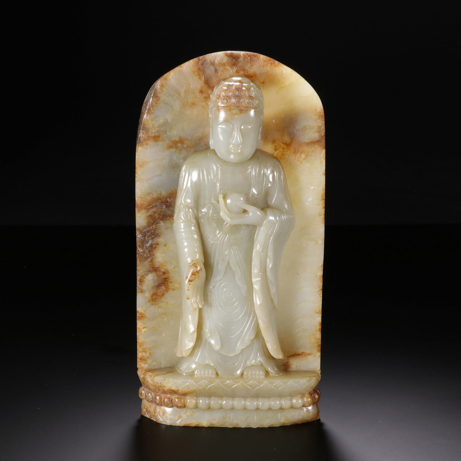 A JADE BUDDHA: 和田玉佛像 A jade Buddha Ht.25cm