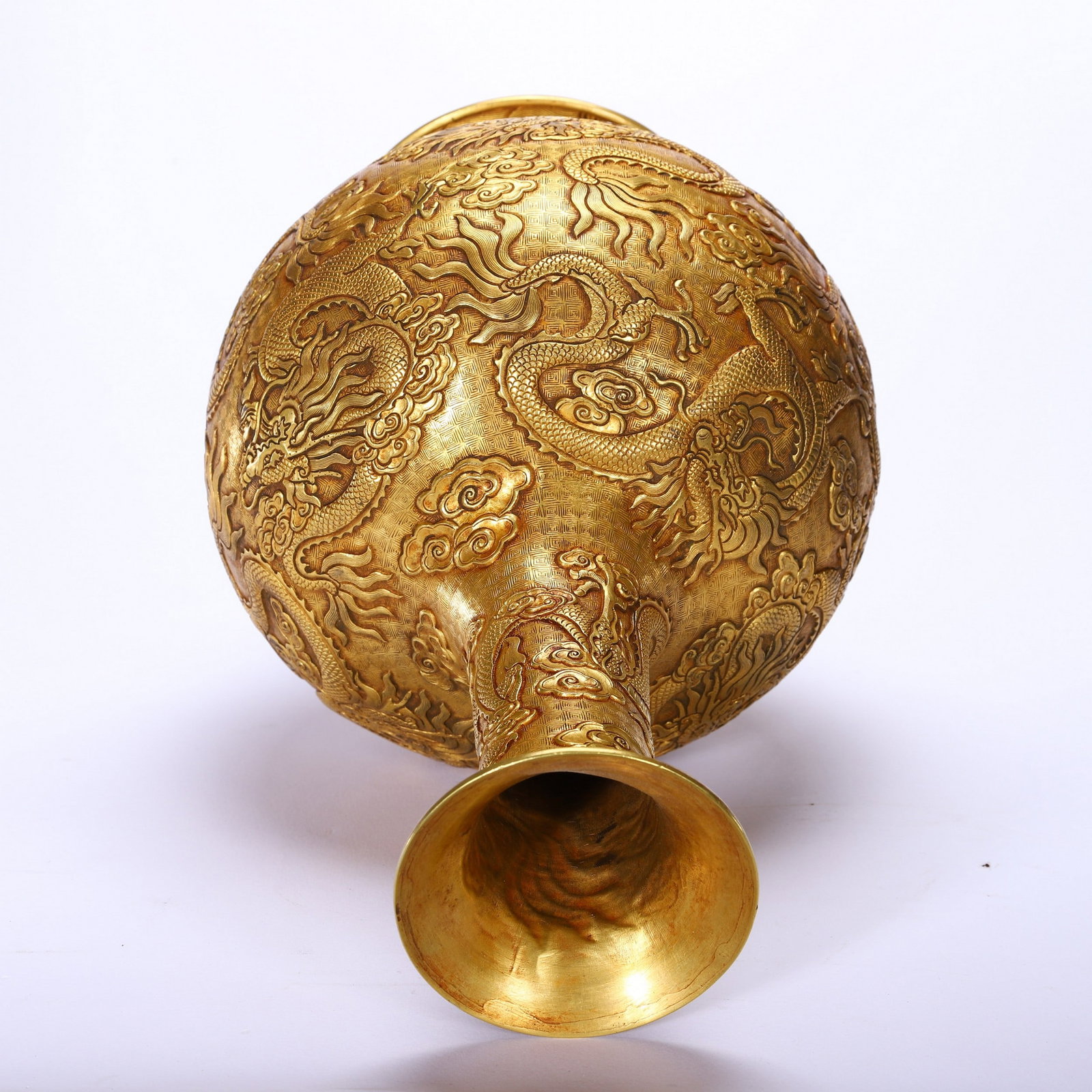 A COPPER GILDED VASE - 8