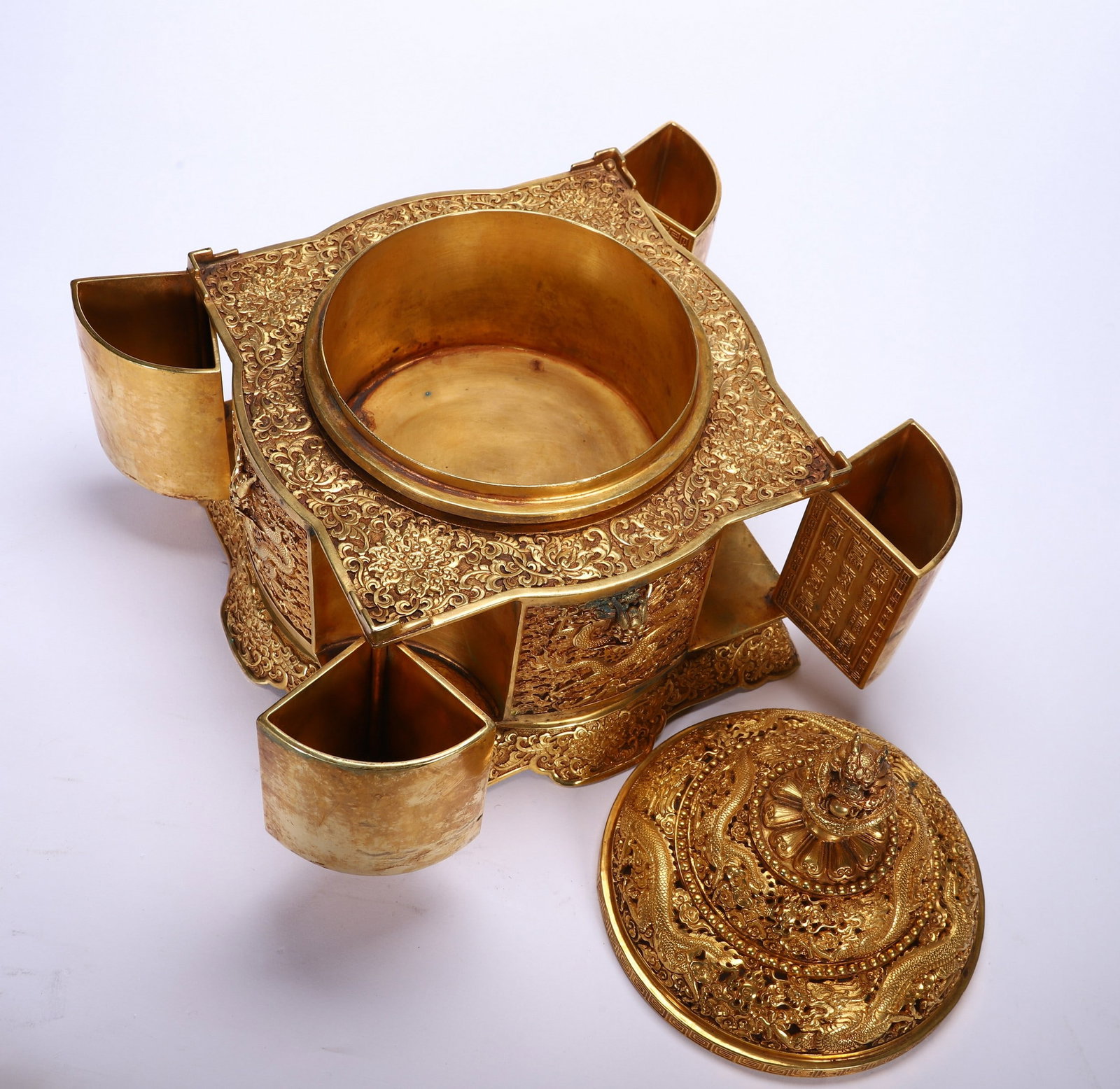 A COPPER GILDED BOX - 4
