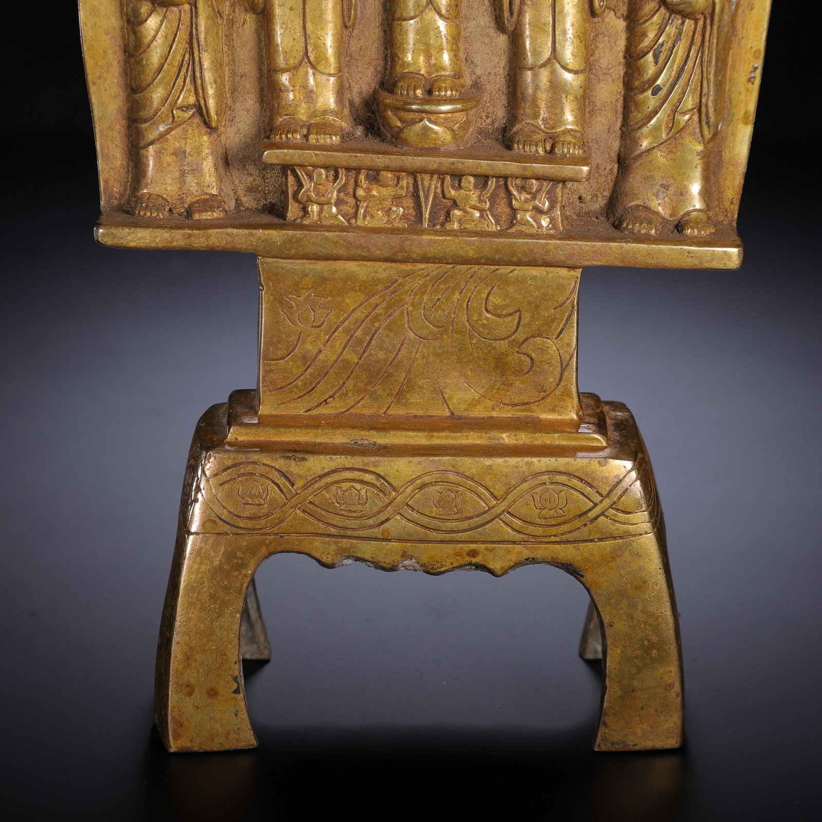 A COPPER GILDED BUDDHA STATUE - 3