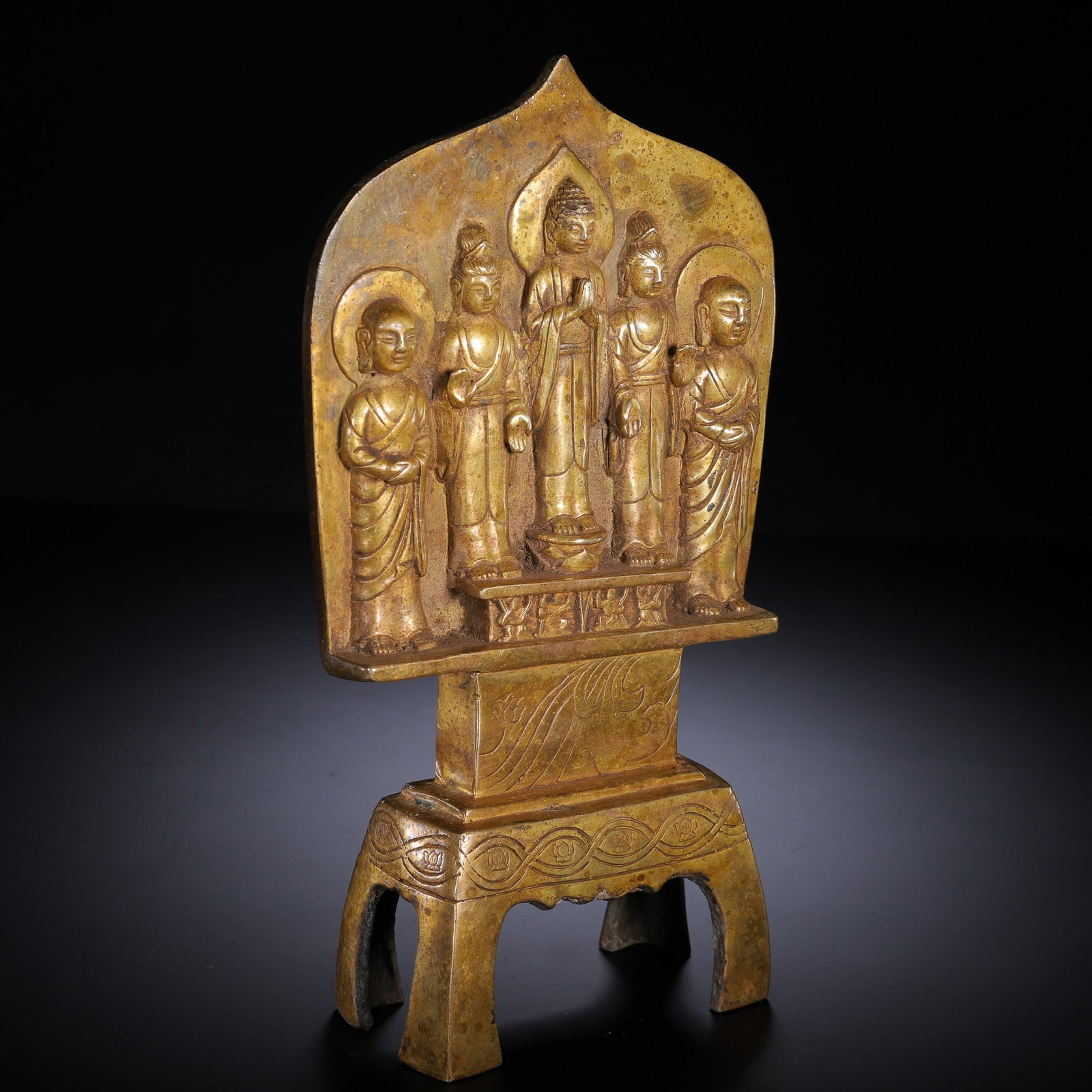 A COPPER GILDED BUDDHA STATUE - 4