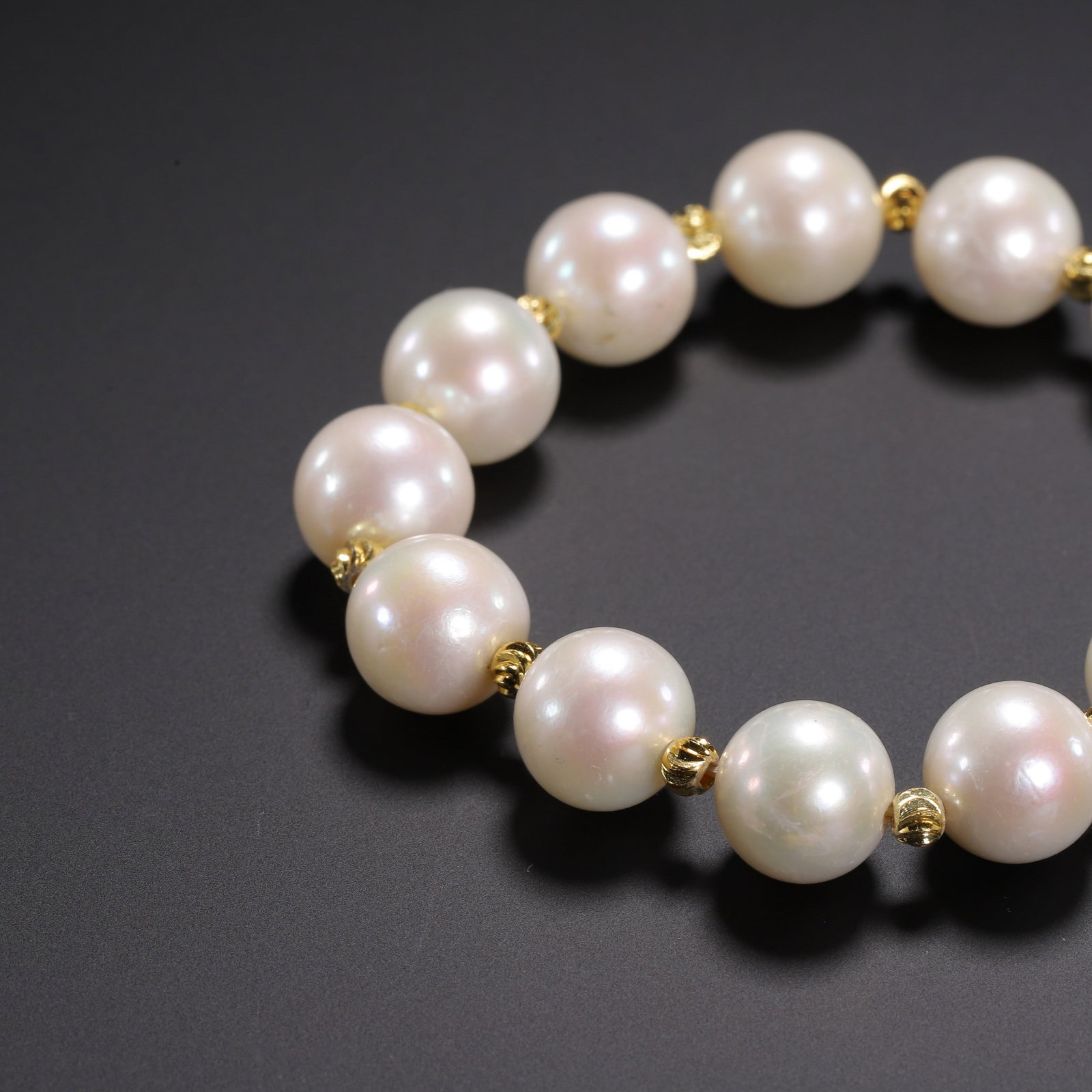 A PEARL BRACELETS - 4