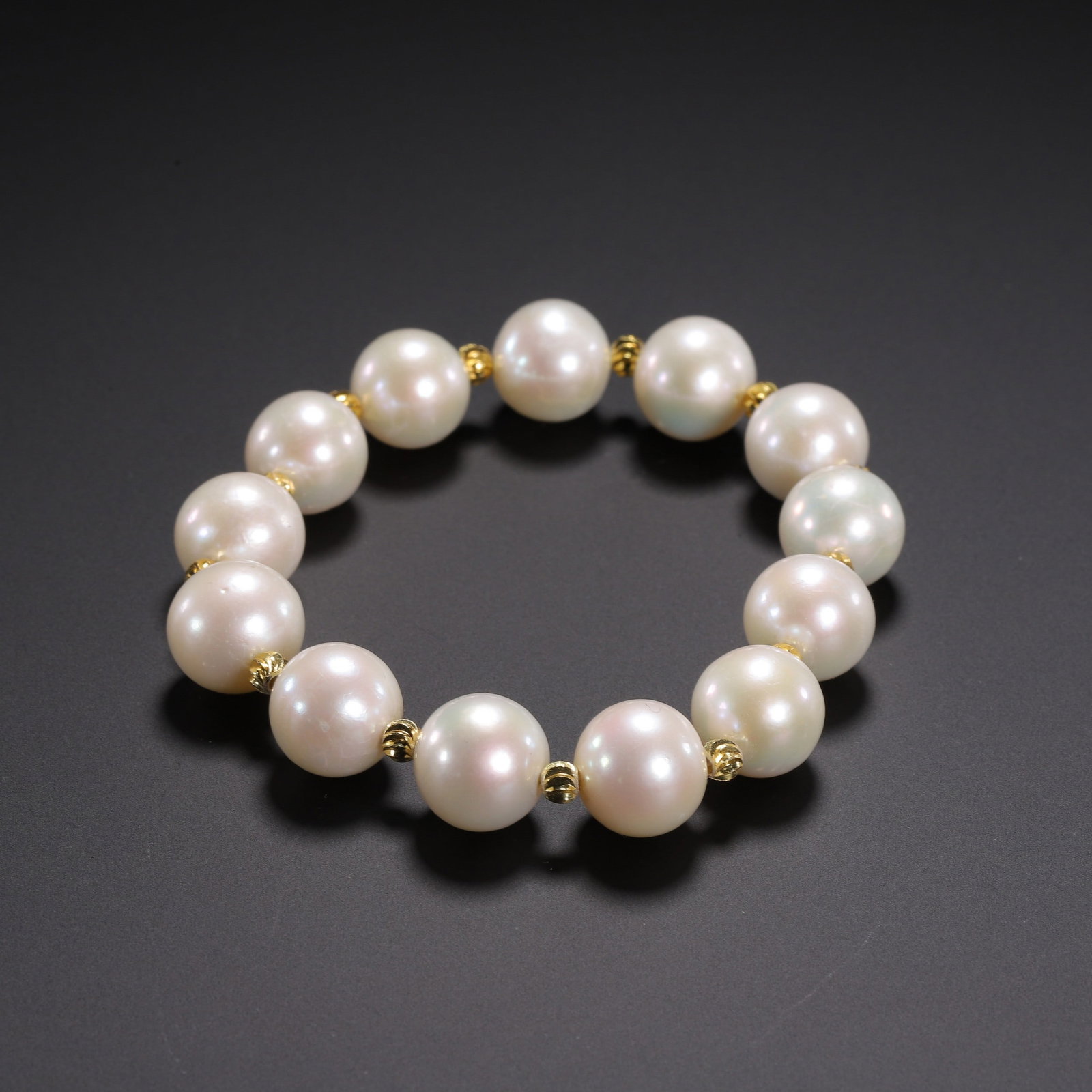 A PEARL BRACELETS - 7