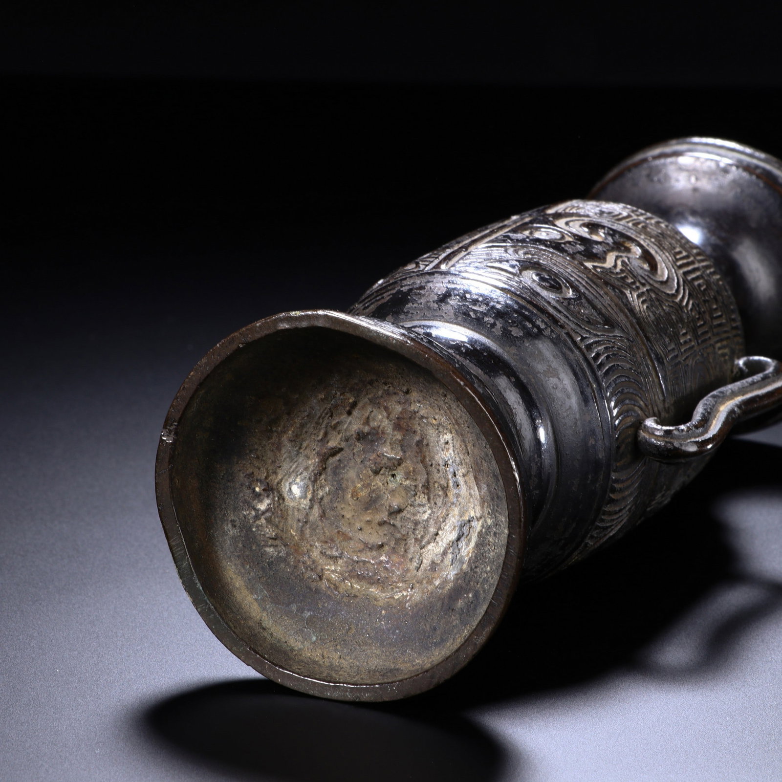 A COPPER BEAST VASE - 7