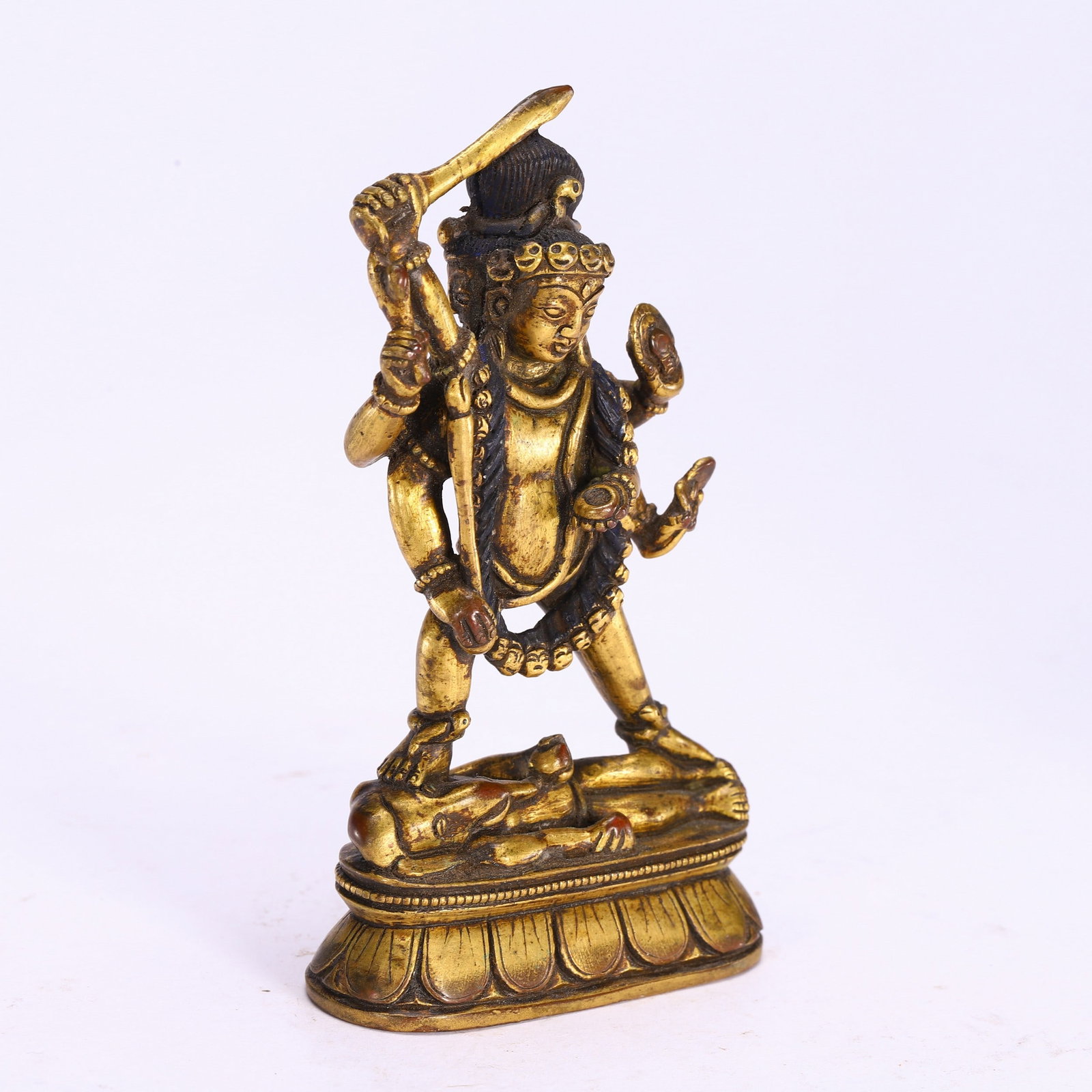 A COPPER GILDED BUDDHA STATUE - 4