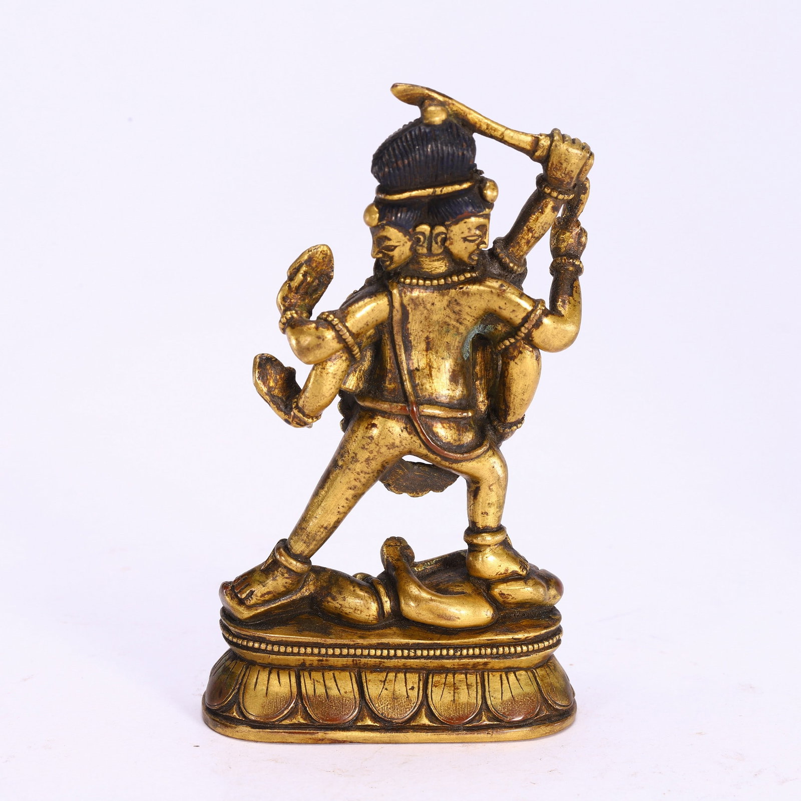 A COPPER GILDED BUDDHA STATUE - 7