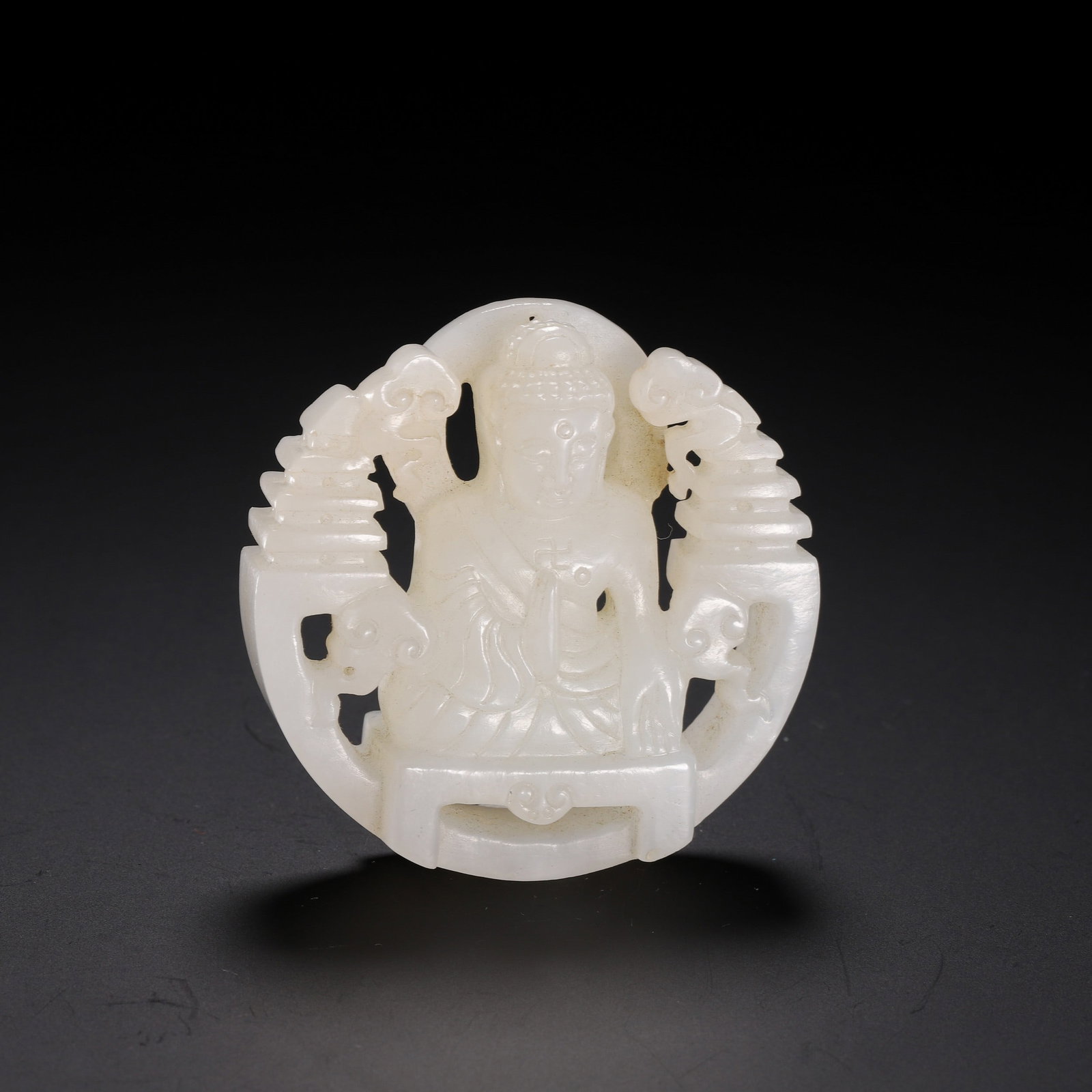 A JADE BUDDHA: 和田玉佛像 A jade Buddha Lg.5.5cm