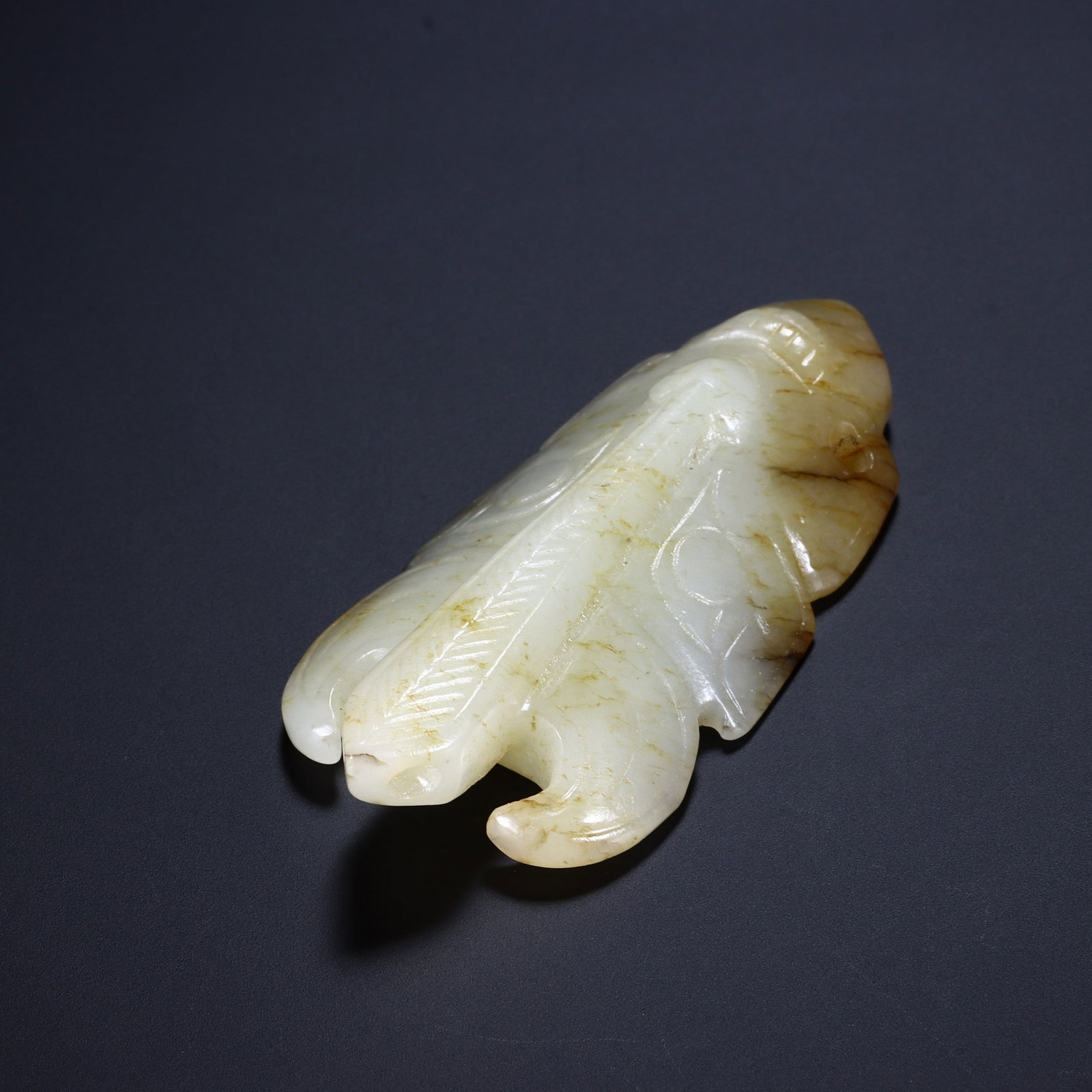 A JADE PENDANT - 5