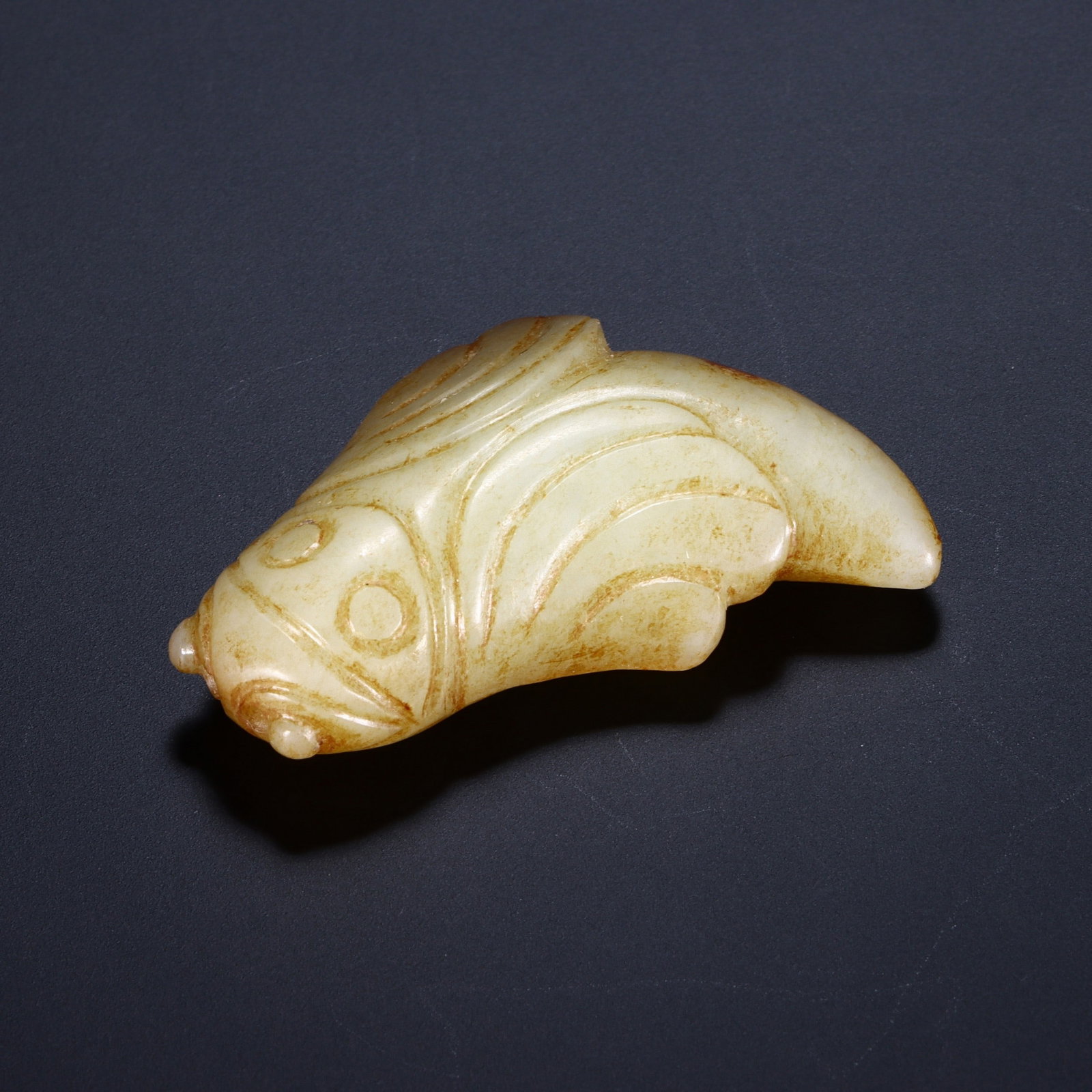 A JADE CICADA: 玉蝉 A jade cicada 4x2.6cm