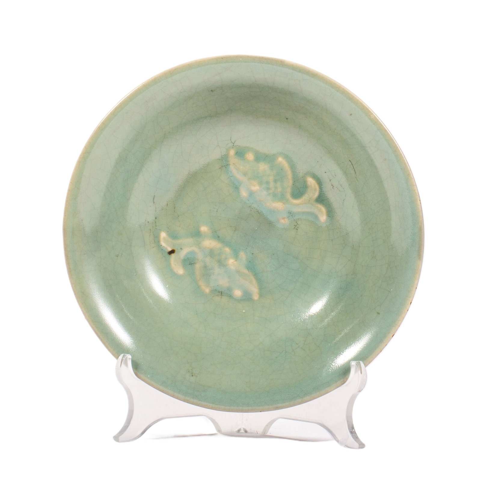 A LONGQUAN DISH: 龙泉窑双鱼盘 A Longquan dish Diam.18cm