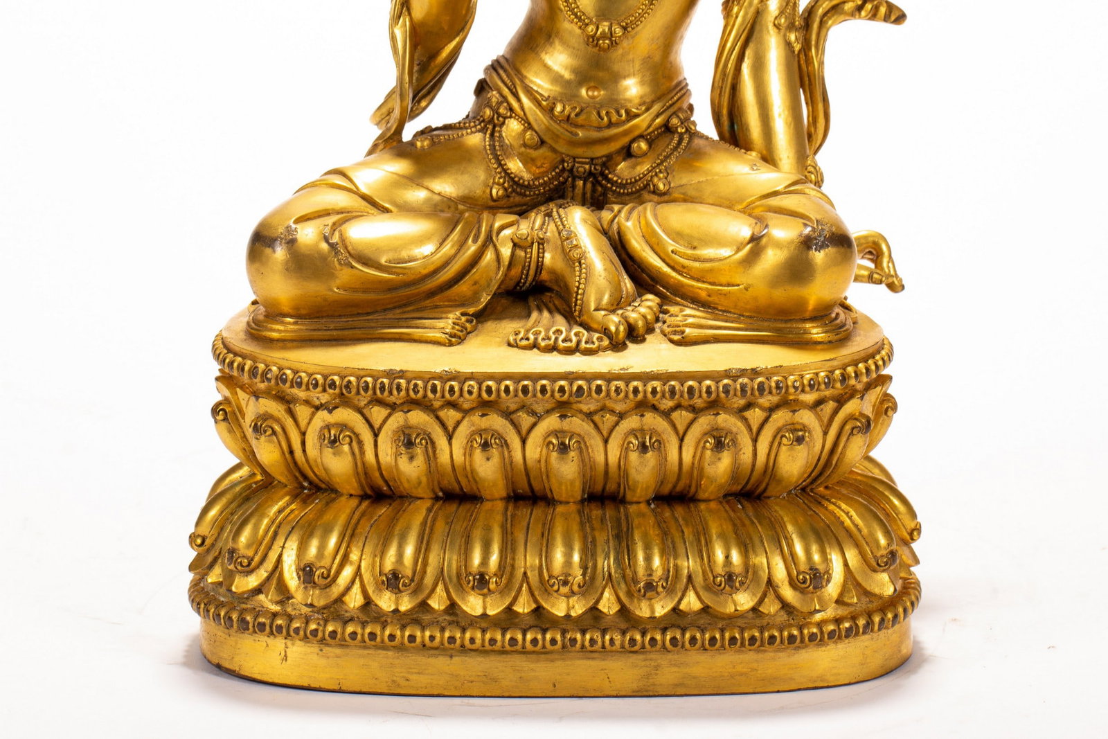 A COPPER GILDED BUDDHA STATUE - 3
