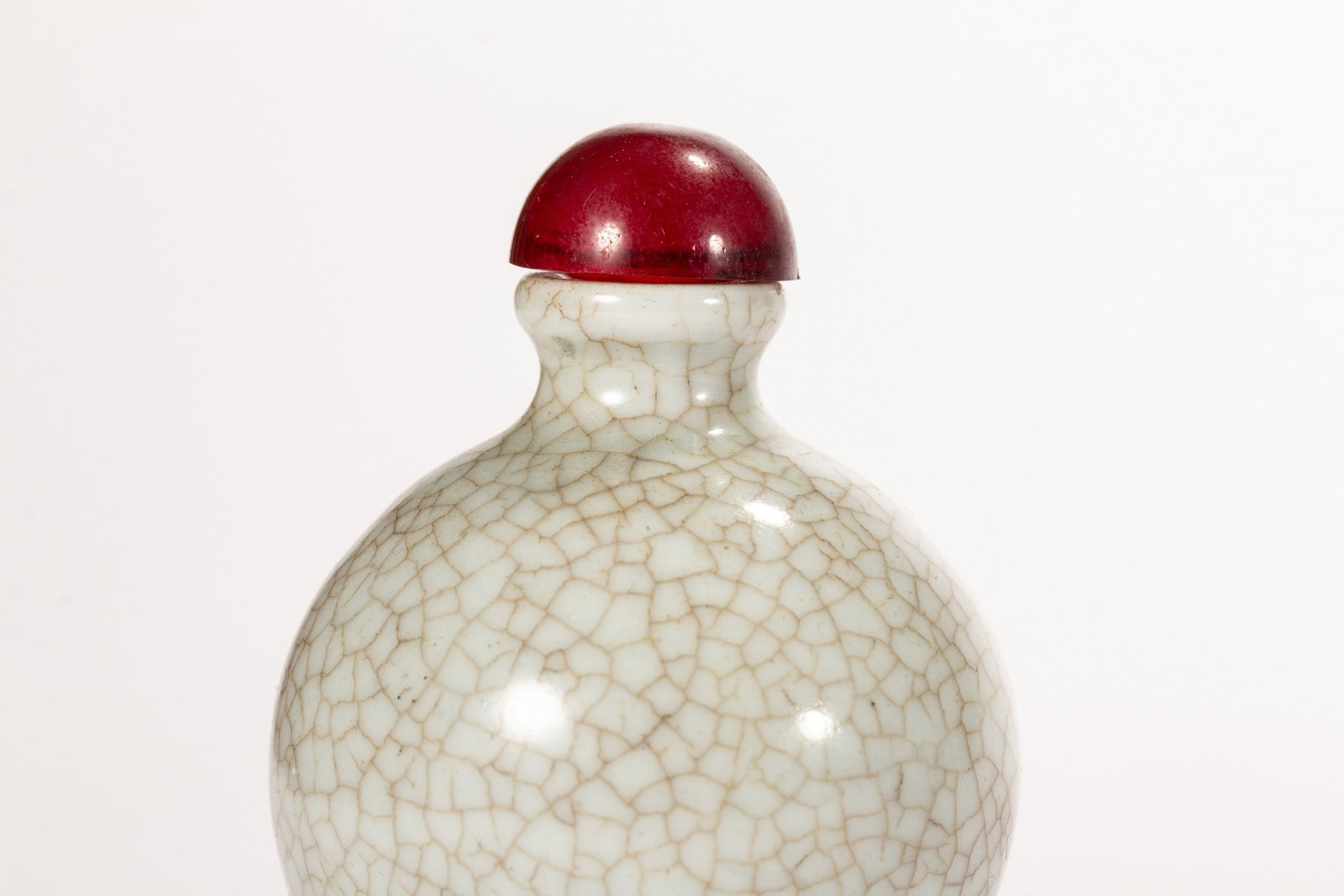 A SNUFF BOTTLE - 2
