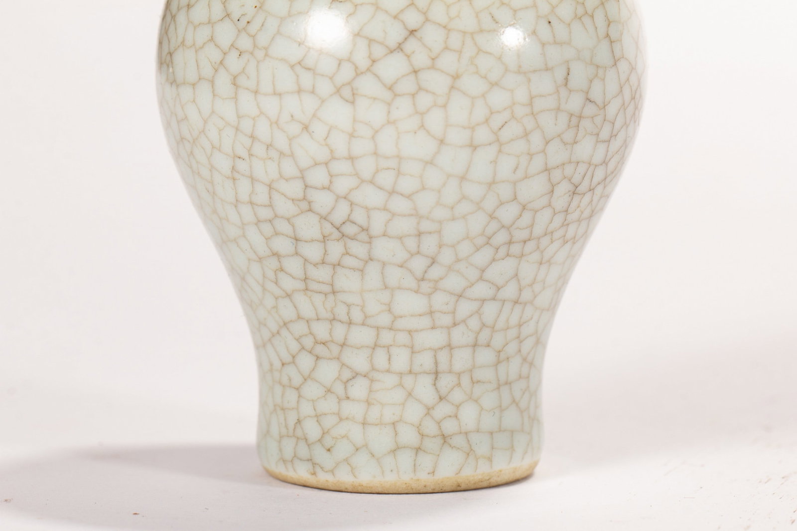 A SNUFF BOTTLE - 4