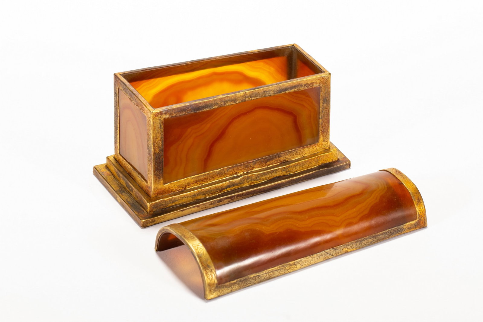 A AGATE - 2