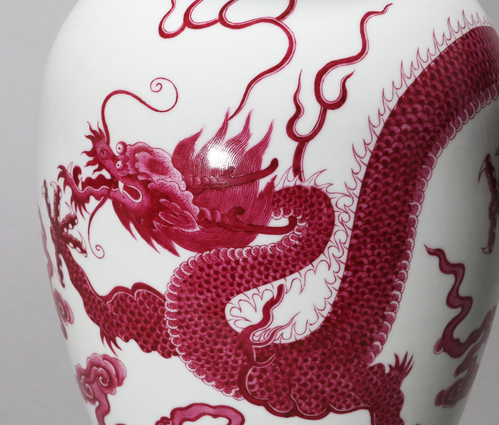 A RUBY-RED GROUND DRAGON VASE - 3