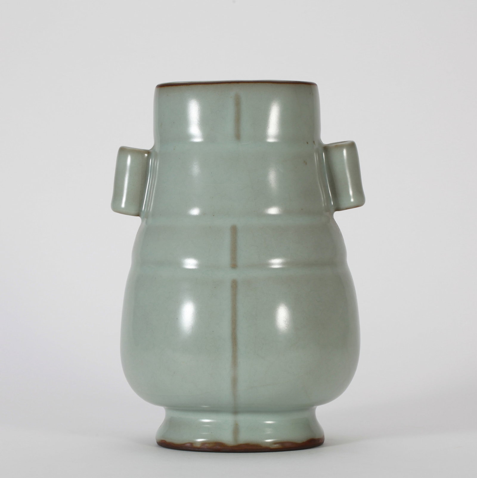 A GUAN VASE - 11