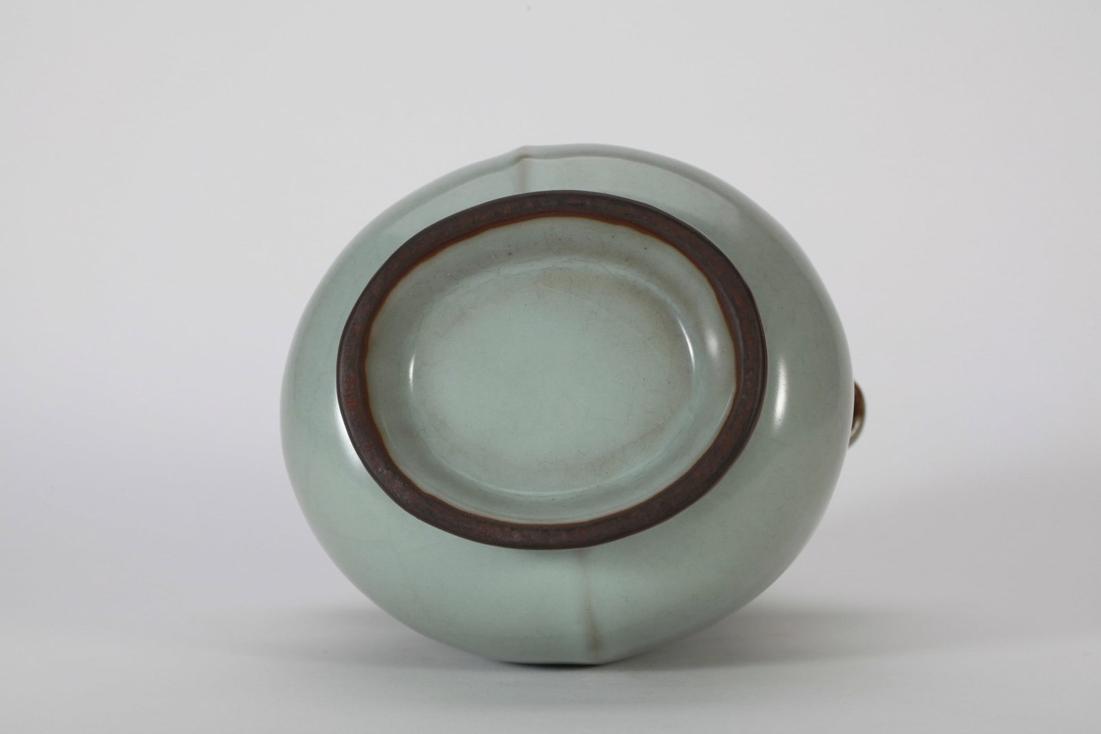 A GUAN VASE - 4