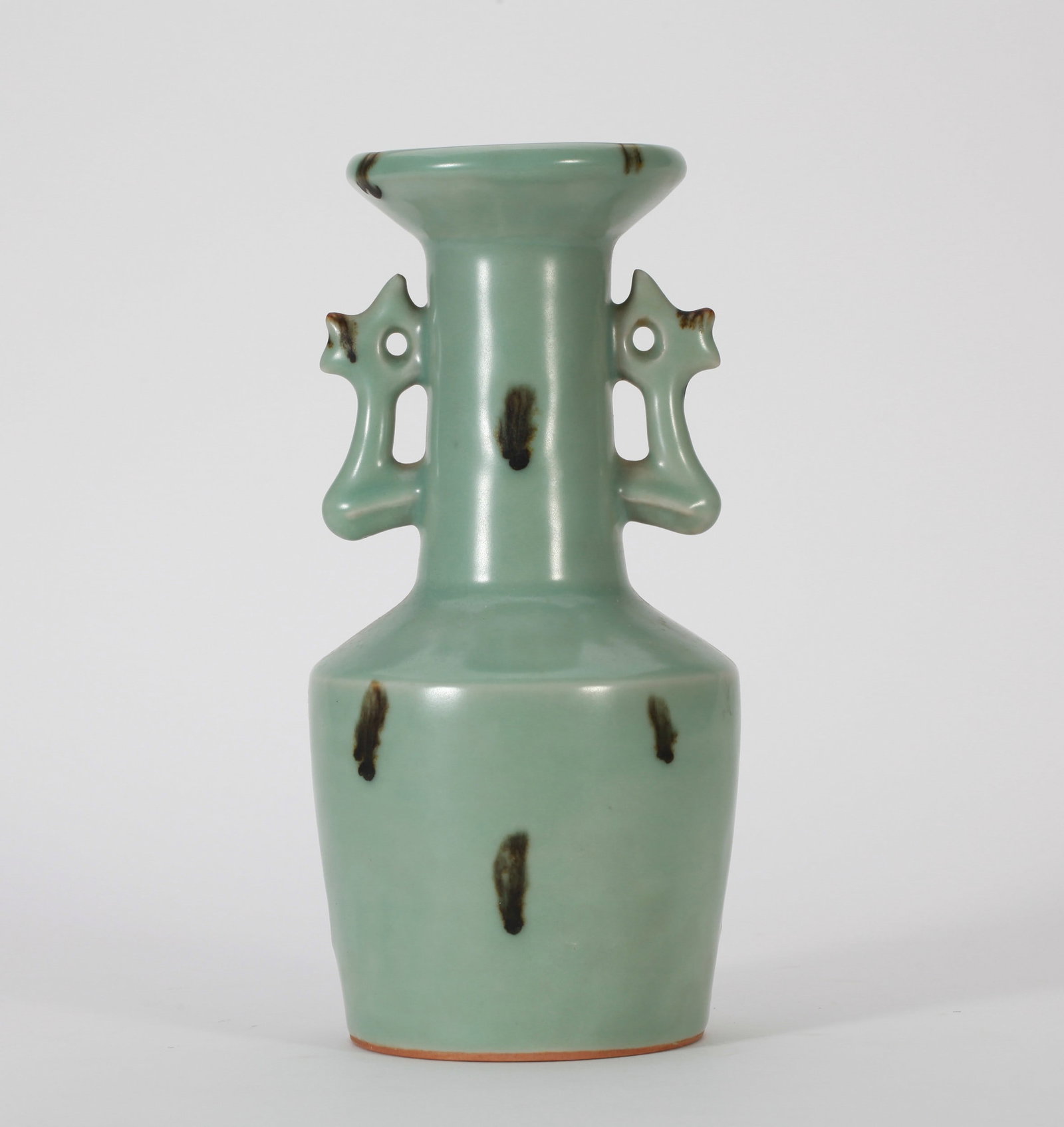 A LONGQUAN VASE - 8