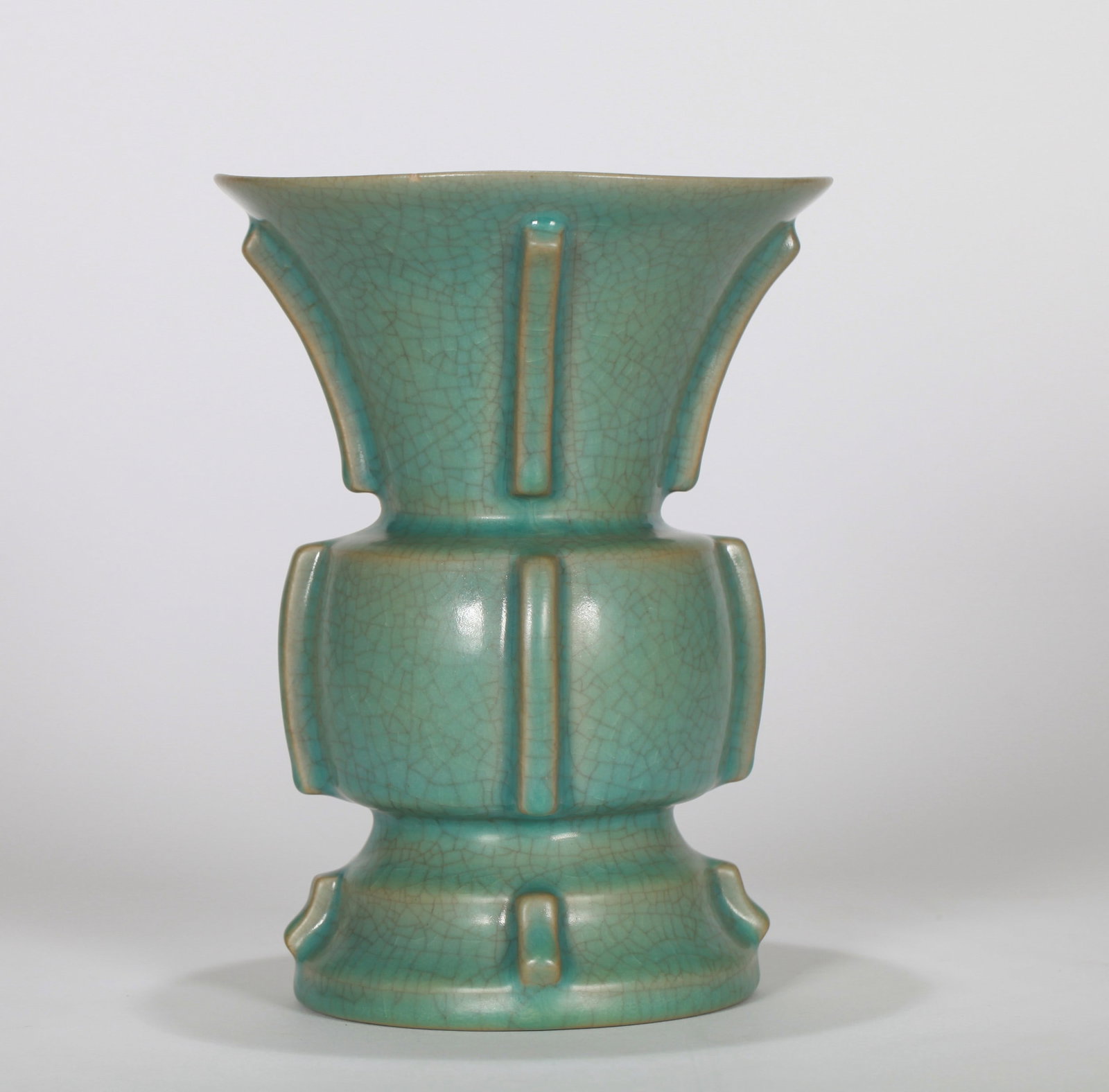 A RU VASE - 4