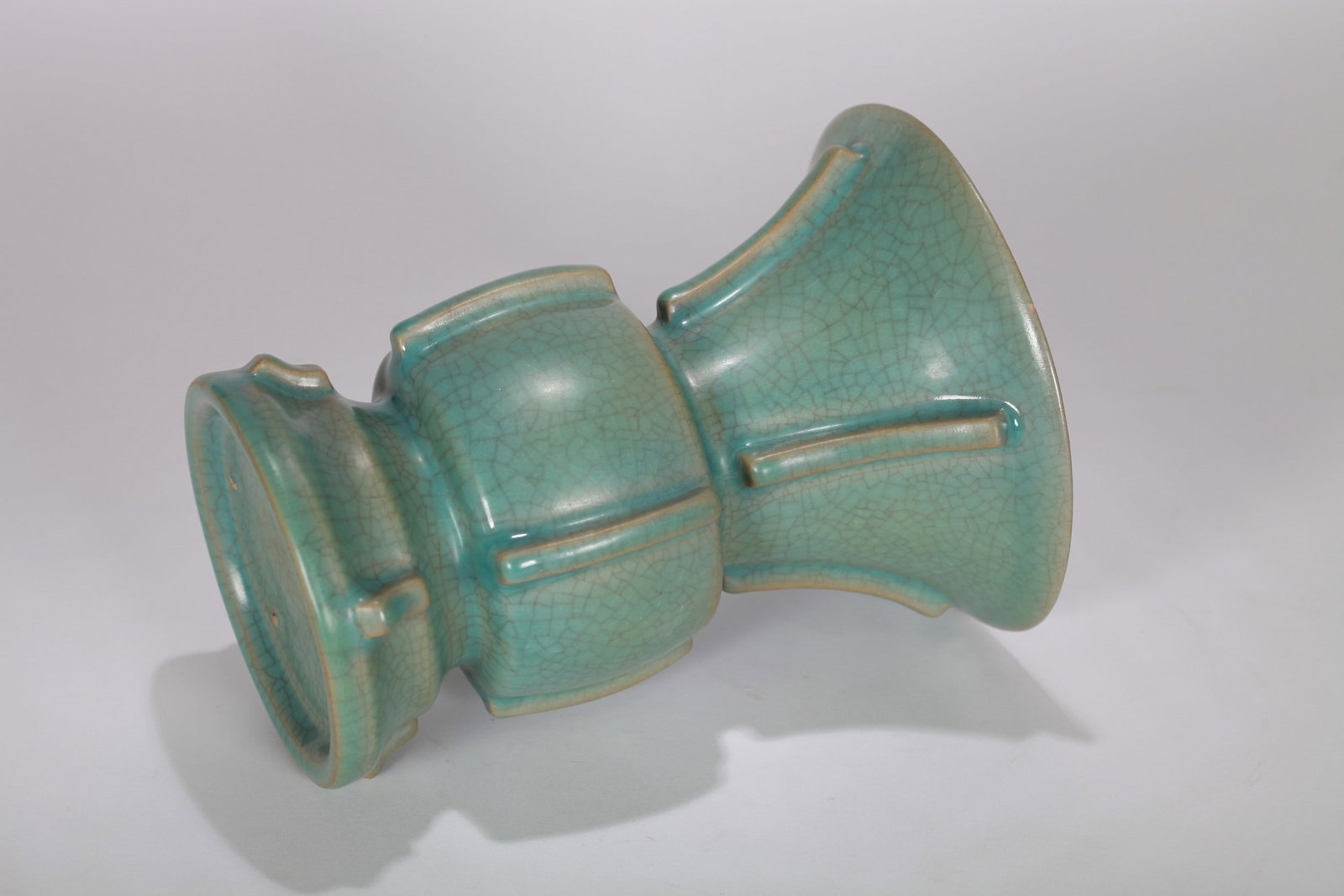 A RU VASE - 5
