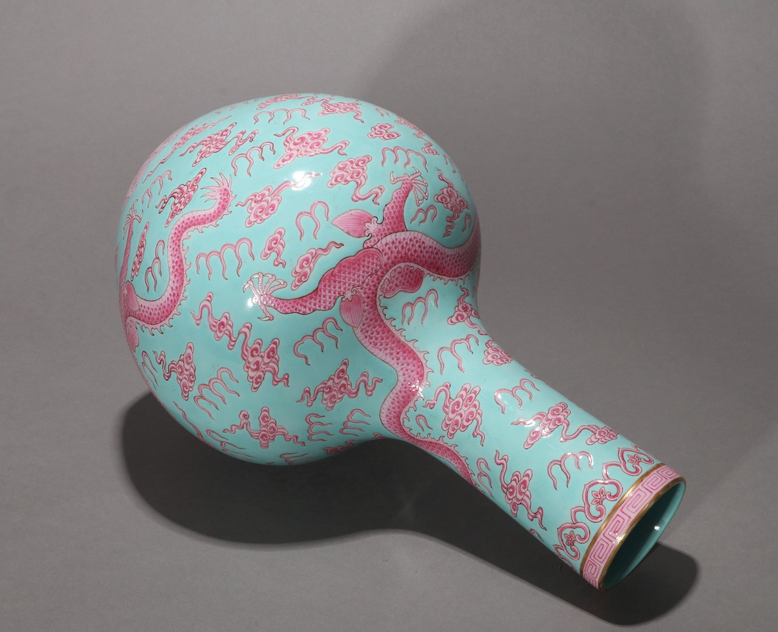 A TURQUOISE-GROUND RUBY ENAMEL DRAGON VASE - 7
