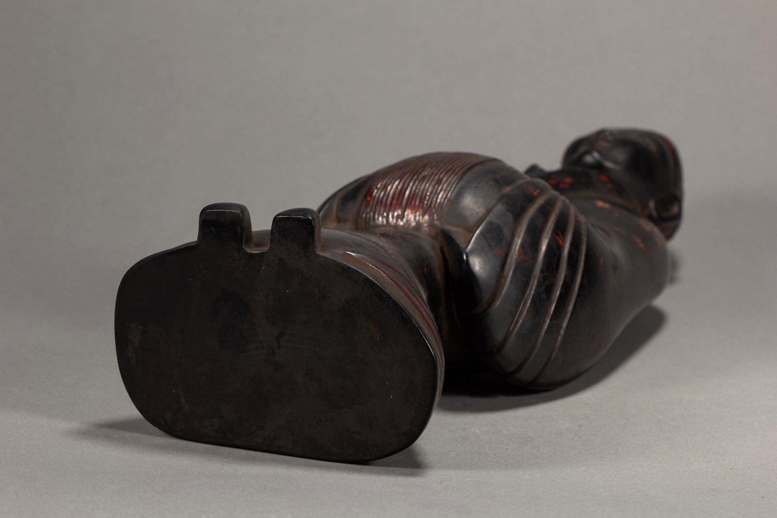 A LACQUERWARE FIGURES - 9