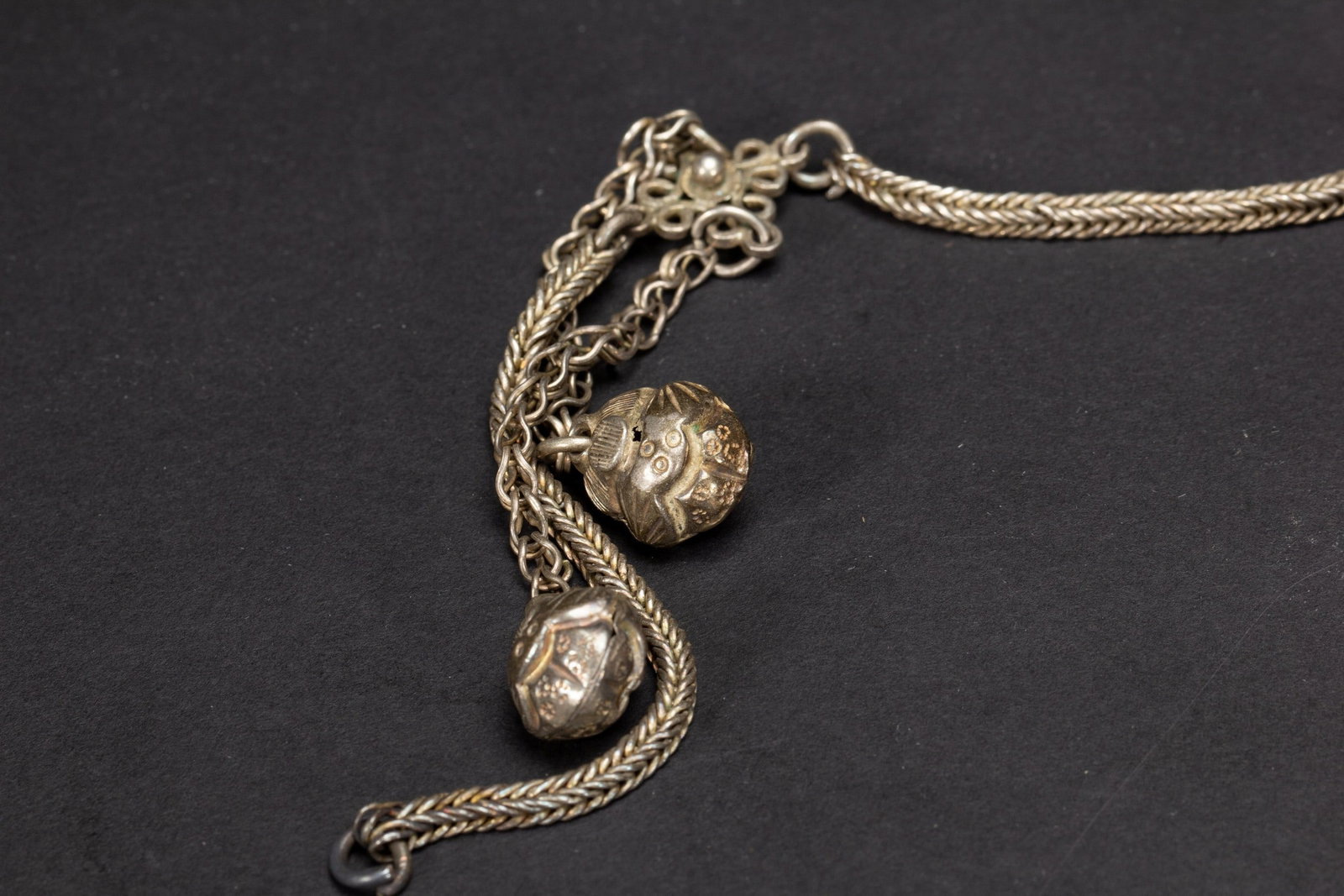 AN AGATE PENDANT - 3