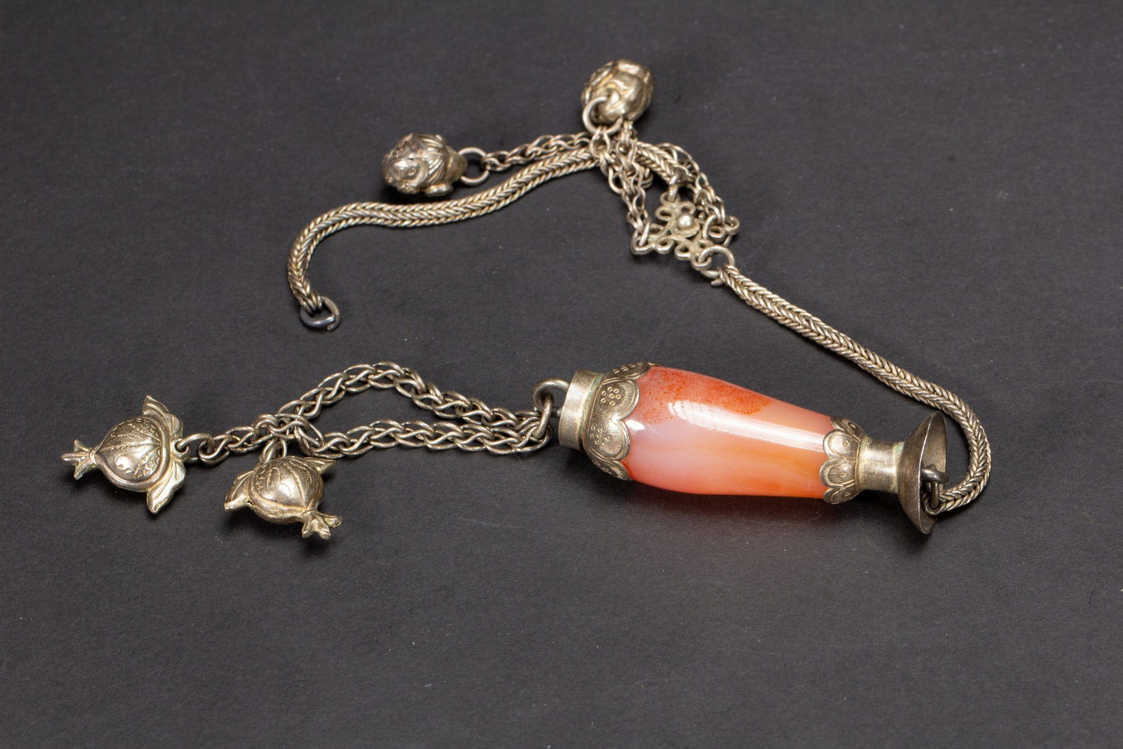 AN AGATE PENDANT - 5