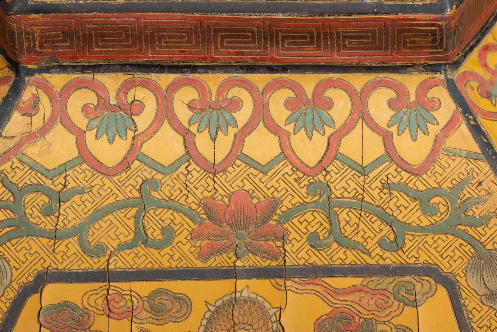 A LACQUER CARVED DRAGON PATTERNED BOTTLE - 4