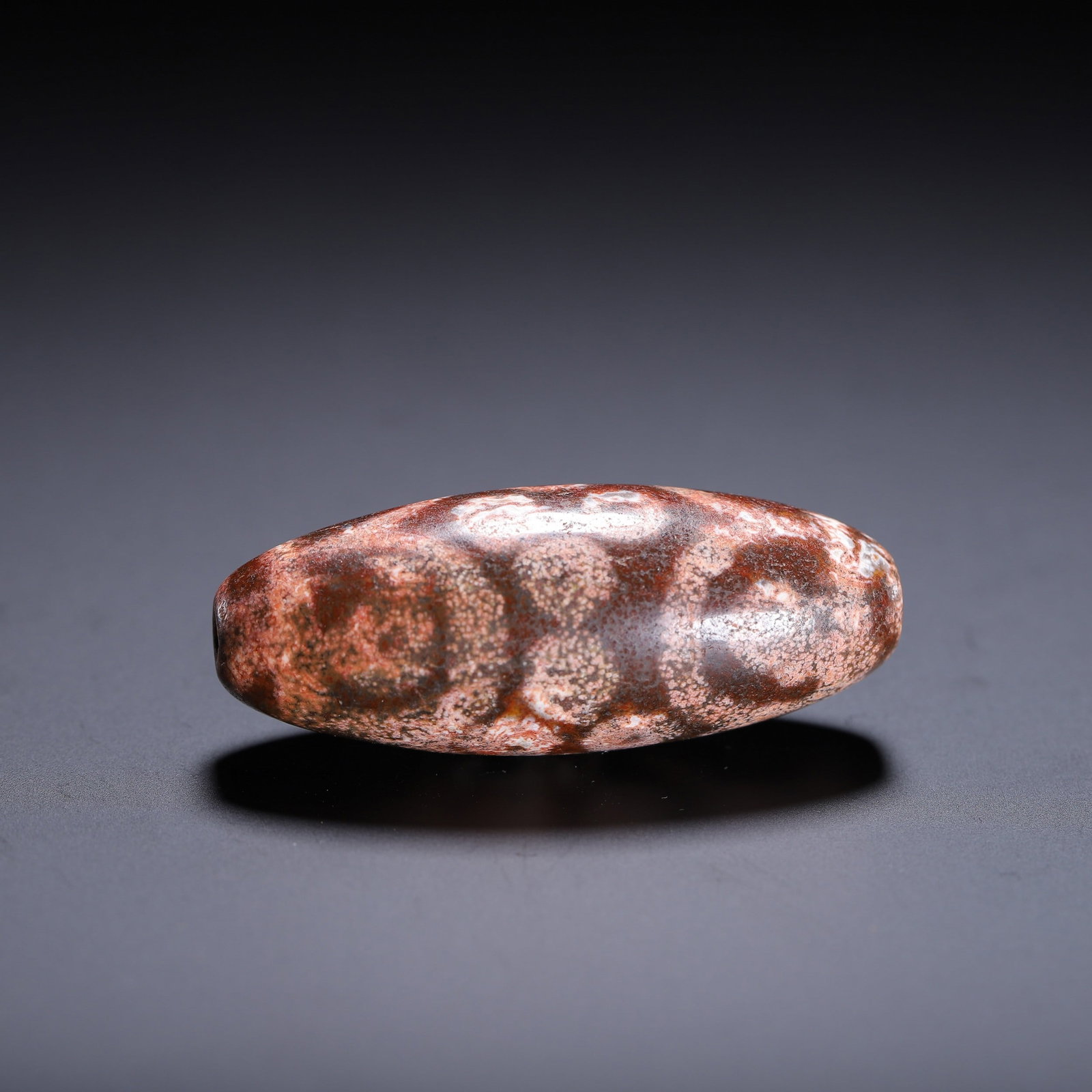 A DZI BEAD: 清 天珠 A Dzi bead Lg.5cm