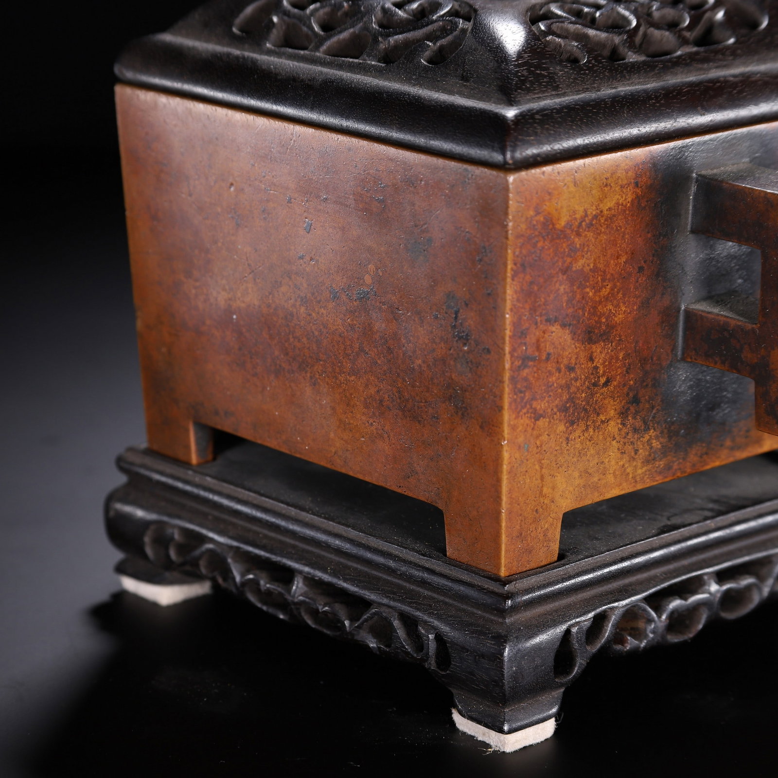 A COPPER INCENSE BURNER - 7