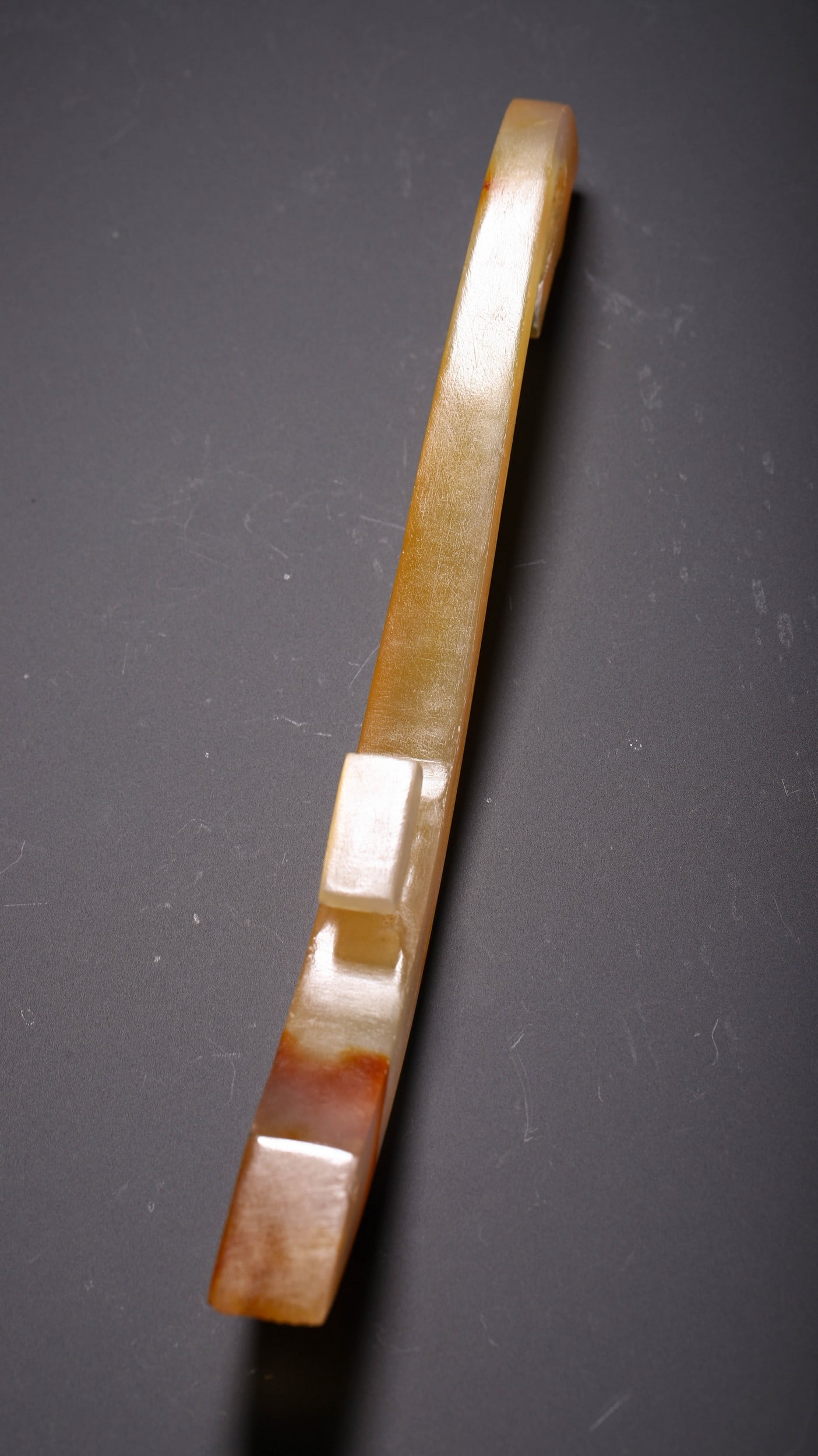 AN AGATE BELT HOOK - 3