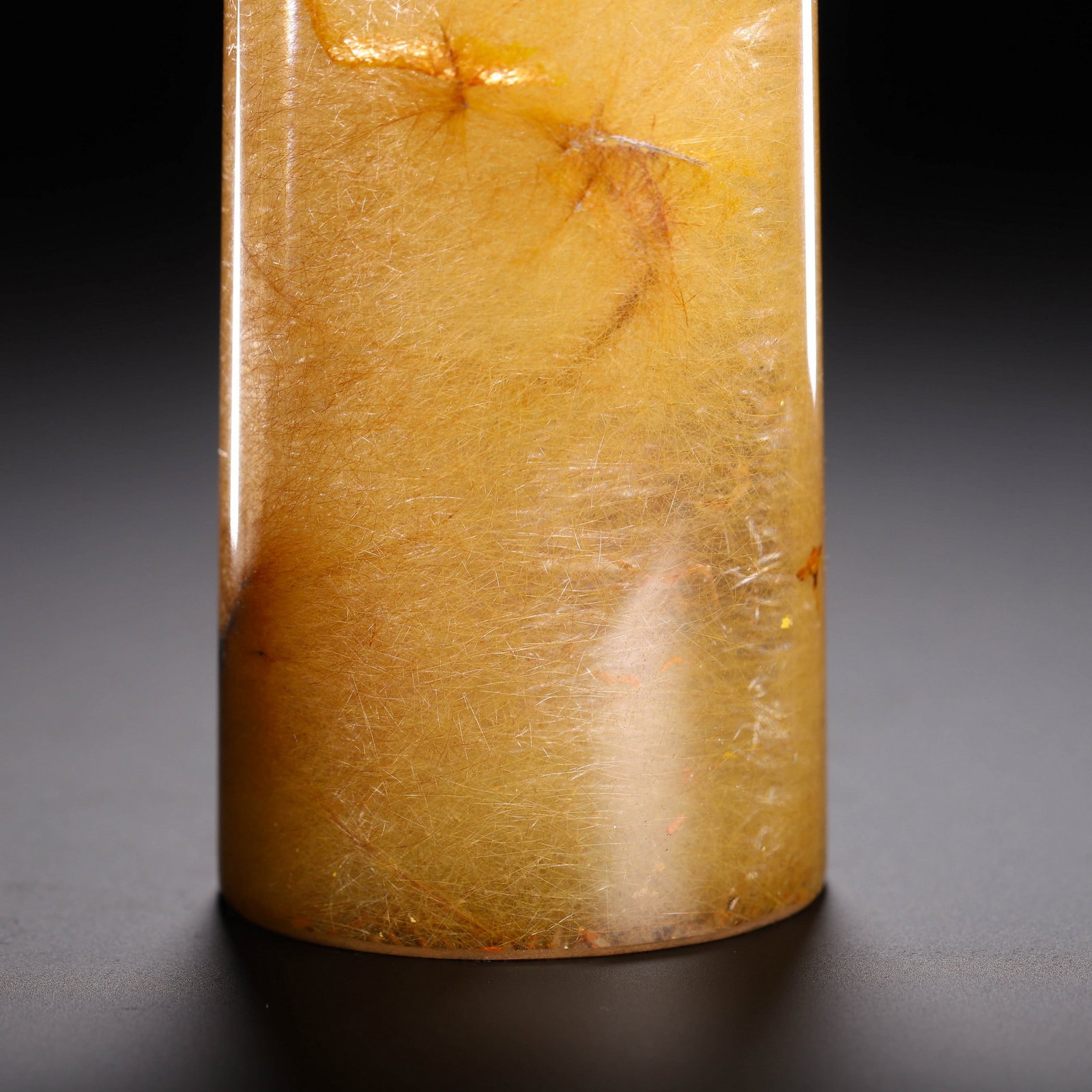 A CRYSTAL SEAL - 7