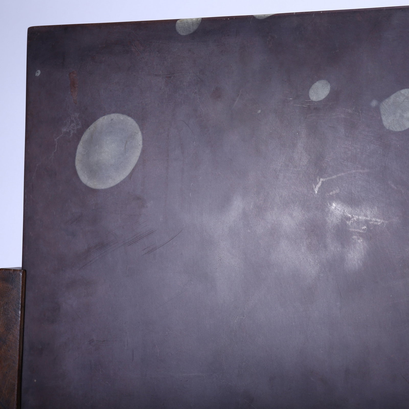 A STONE INSERTED INTO THE SCREEN - 9