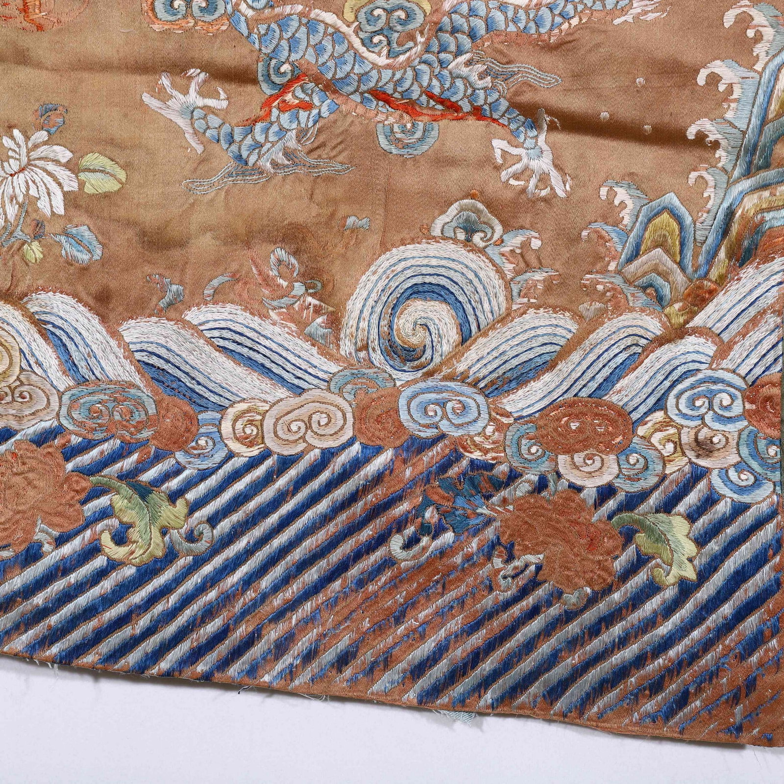 A DRAGON ROBE - 6