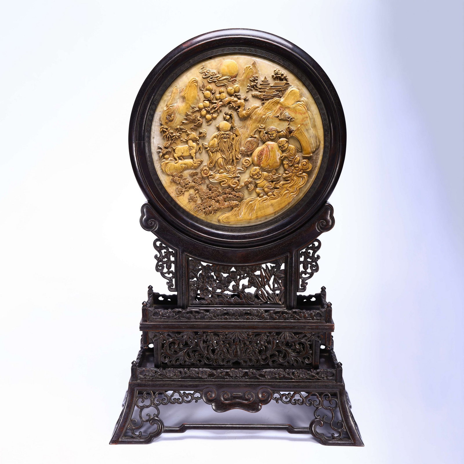 A ROSEWOOD SCREEN: 清 紫檀嵌寿山石插屏 A rosewood screen Ht.55cm