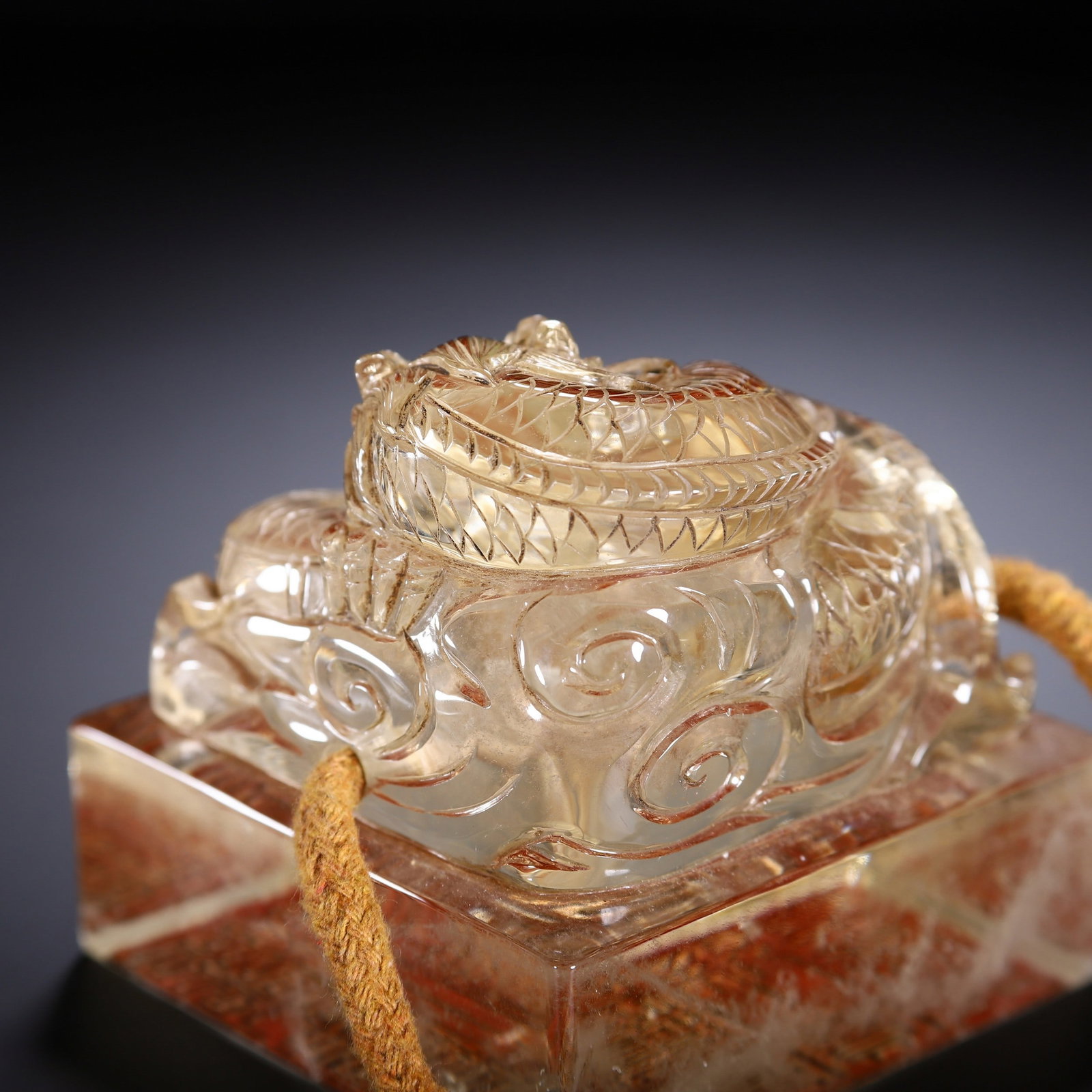 A CRYSTAL SEAL - 6