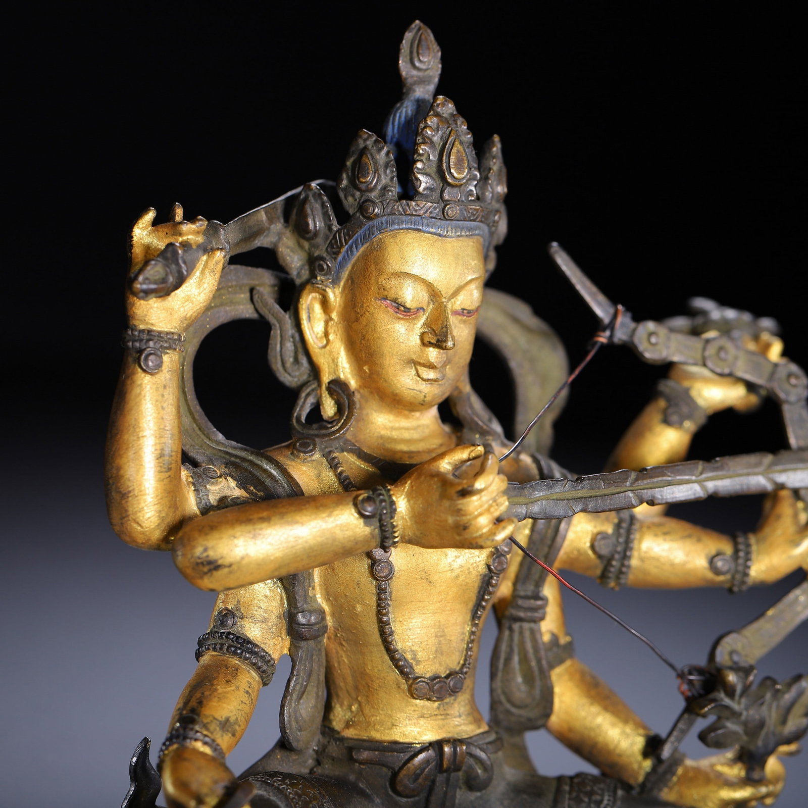 A COPPER BUDDHA STATUE - 6