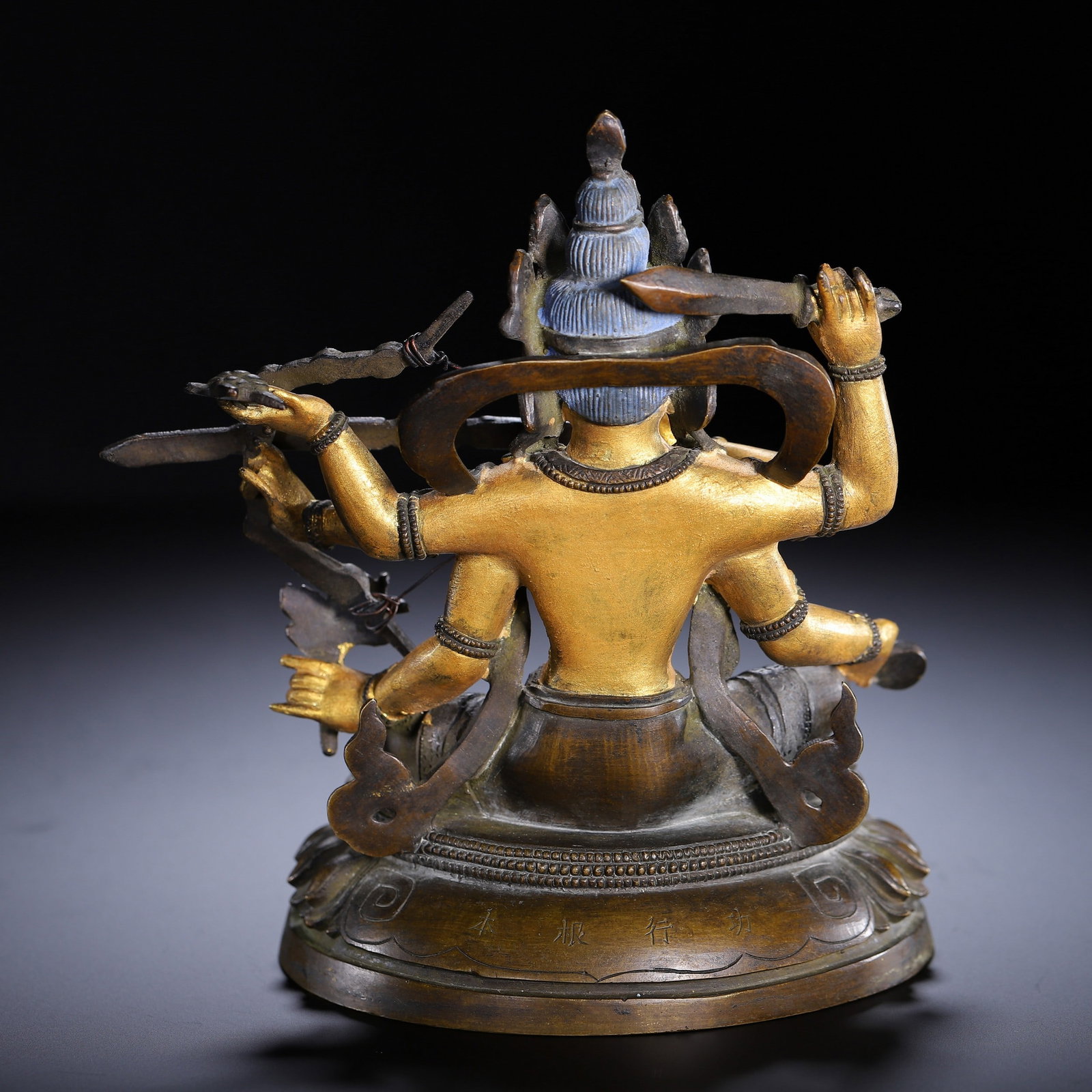 A COPPER BUDDHA STATUE - 8