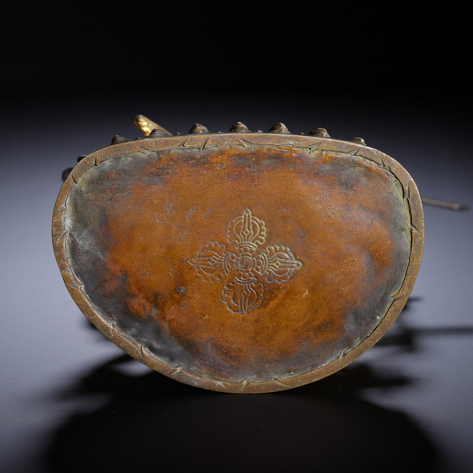 A COPPER BUDDHA STATUE - 9