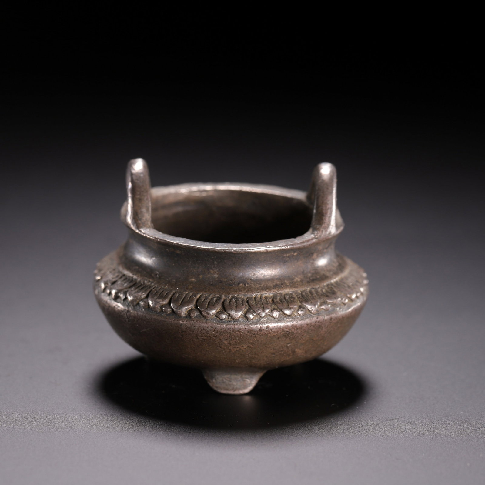 A SILVER INCENSE BURNER - 7