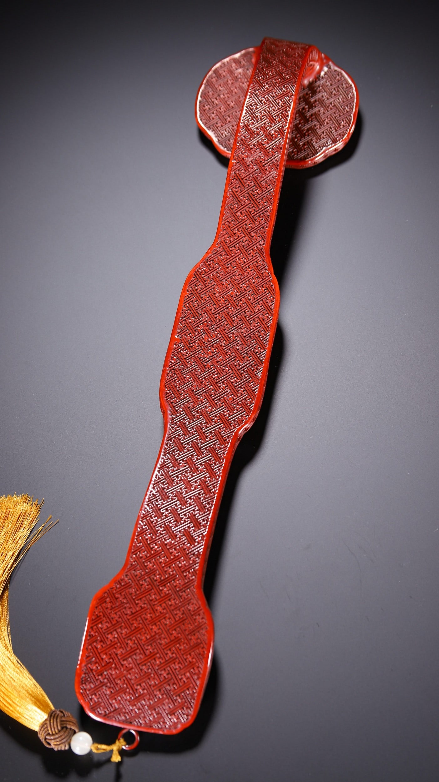 A CARVED LACQUERWARE RUYI - 7