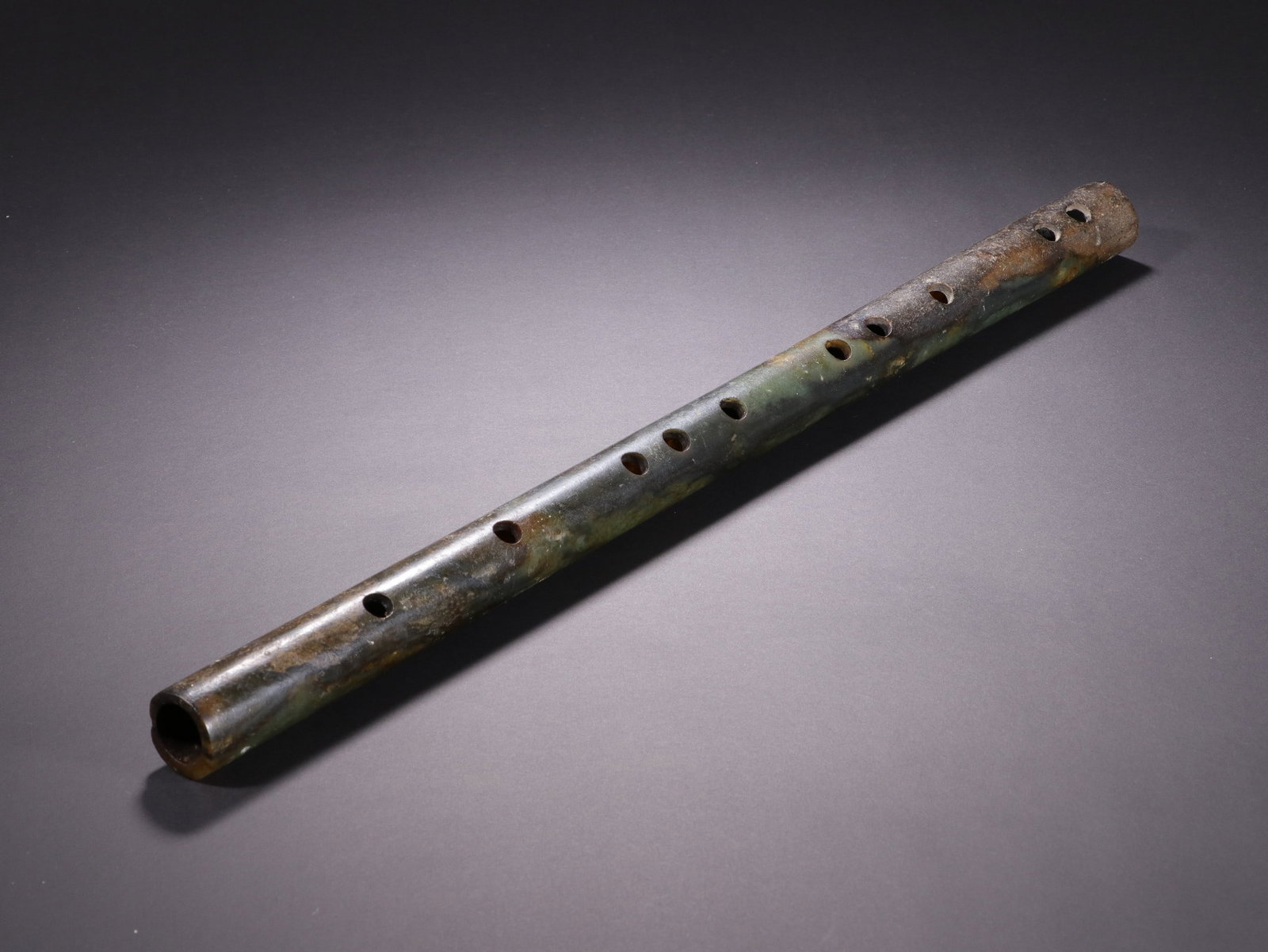A JADE: 清 和田玉萧 A jade Lg.39cm