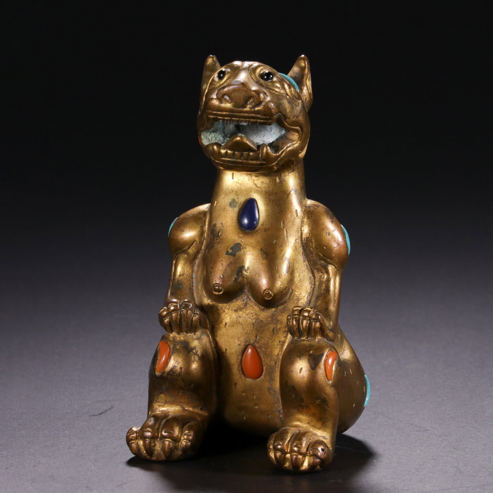 A COPPER GILDING ANIMAL: 清 铜鎏金嵌百宝熊 A copper gilding animal Ht.10.3cm