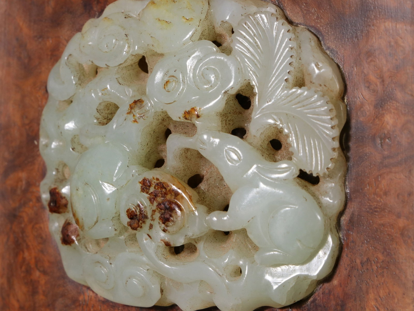 A JADE SCREEN - 5