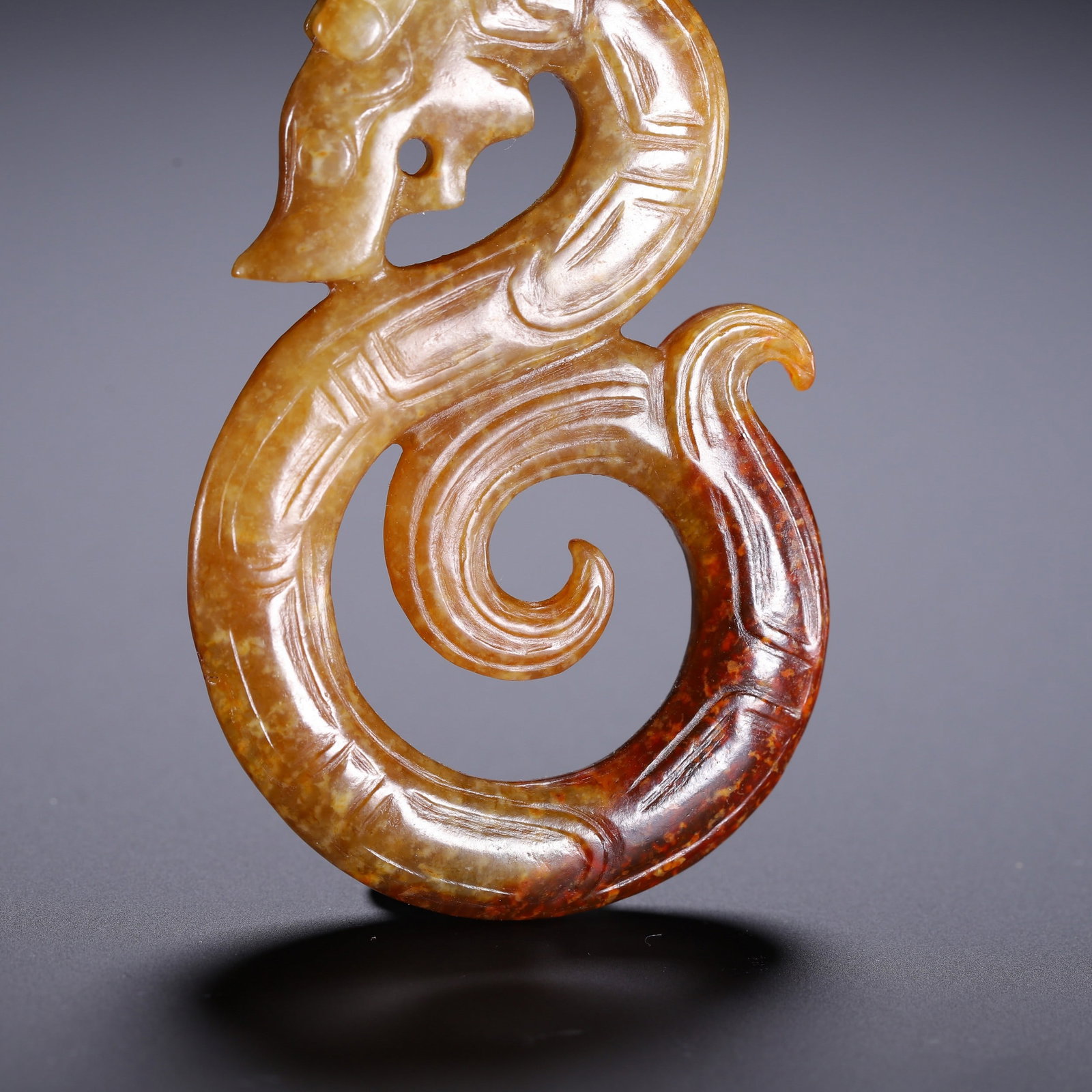 A JADE PENDANT - 3